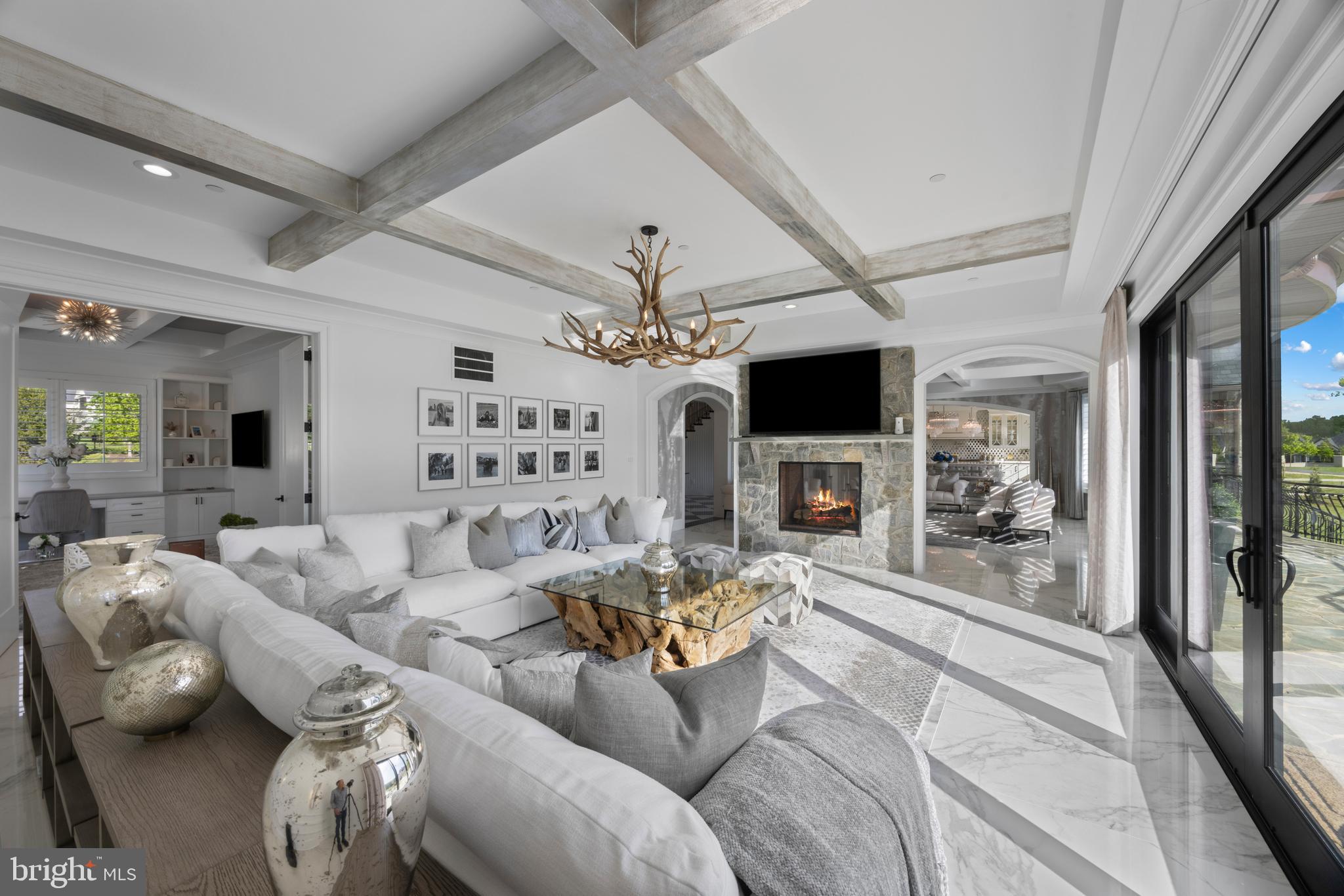 CASTANEA ESTATES - Residential