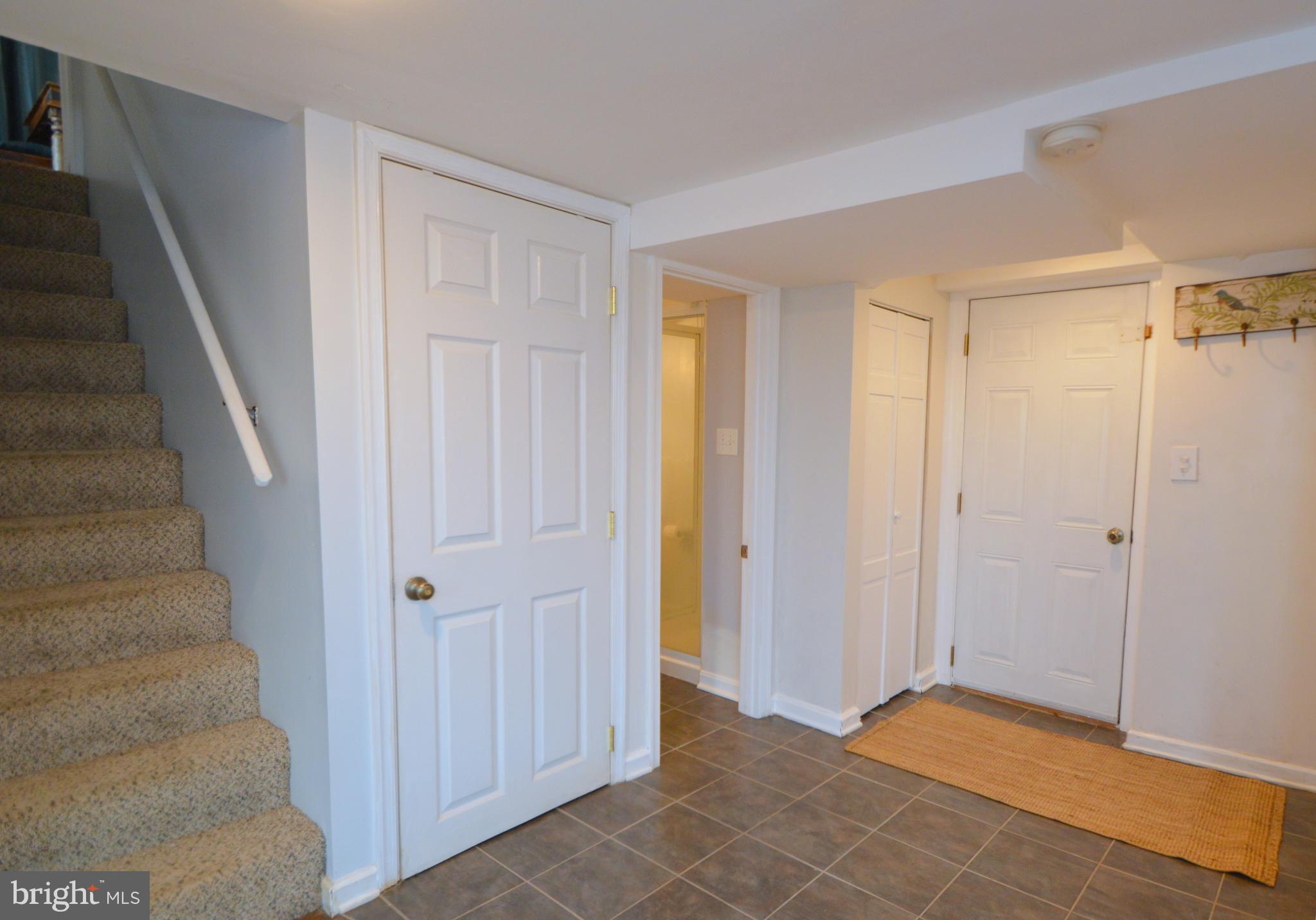 DOUGLAS PARK - Residential Lease