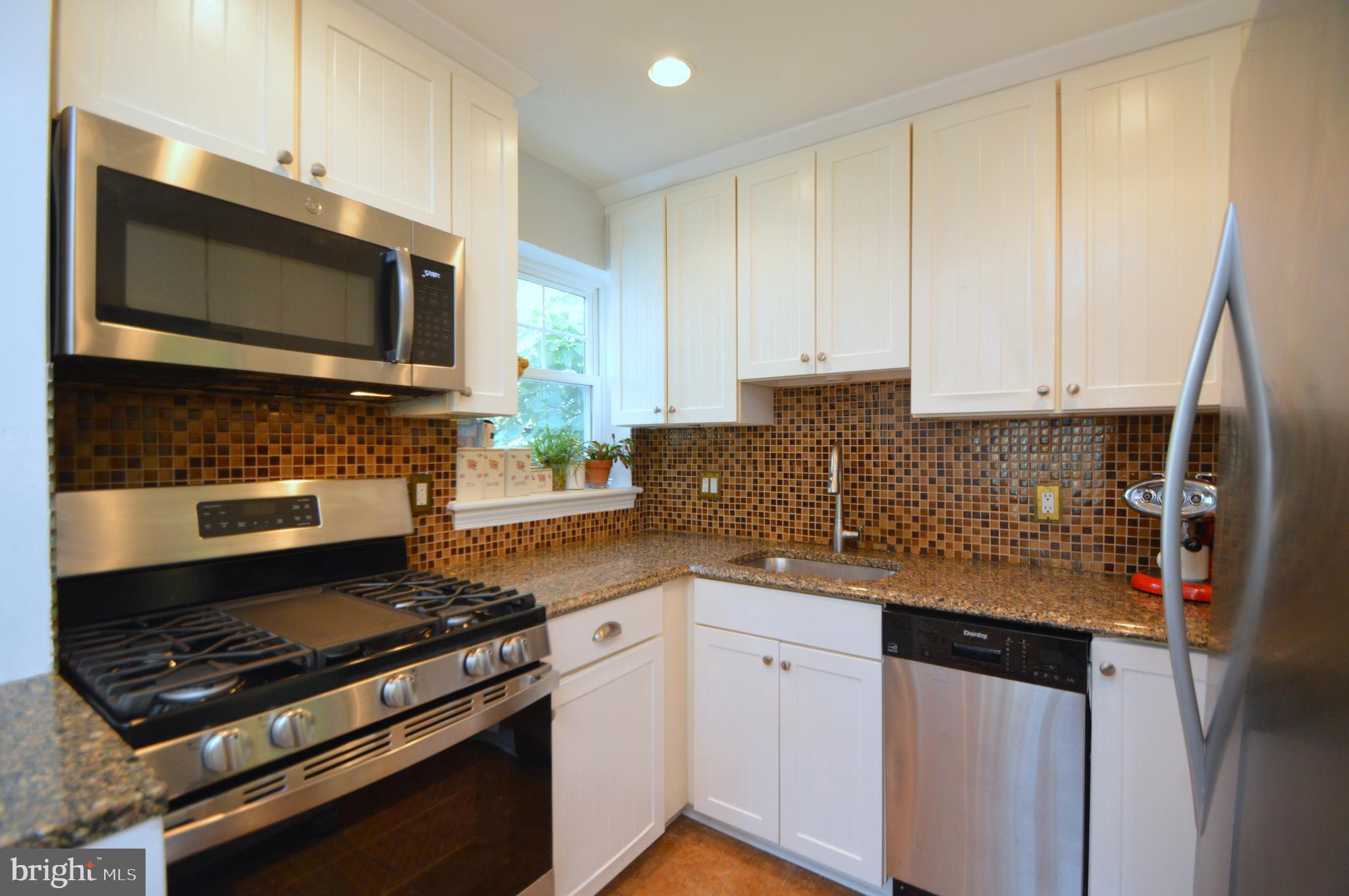 DOUGLAS PARK - Residential Lease