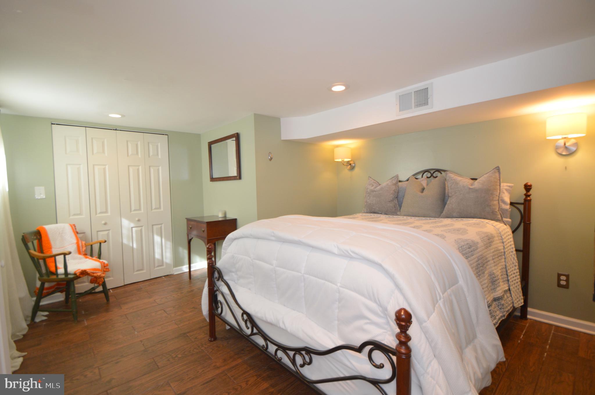 DOUGLAS PARK - Residential Lease