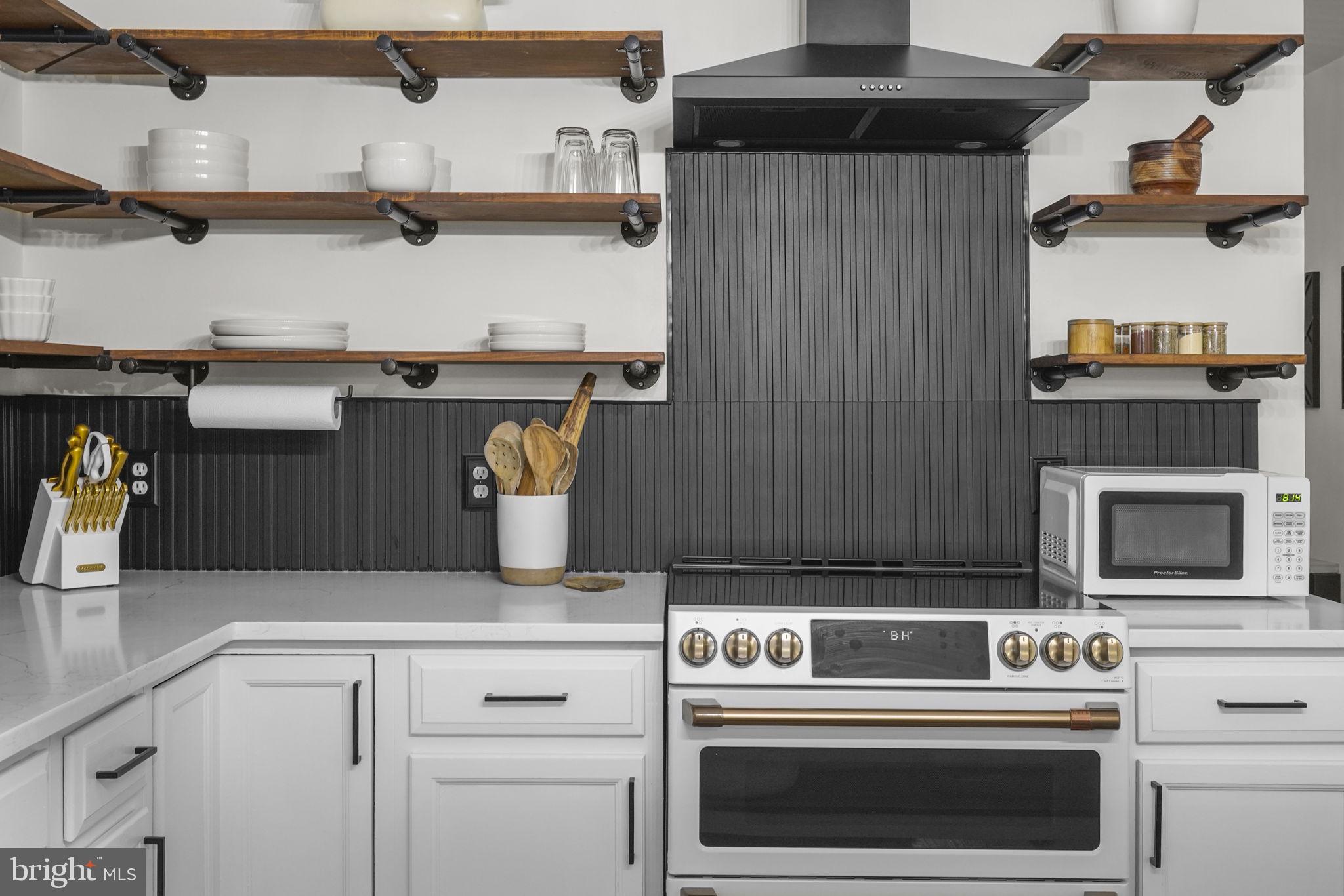 WOODHAVEN - Residential