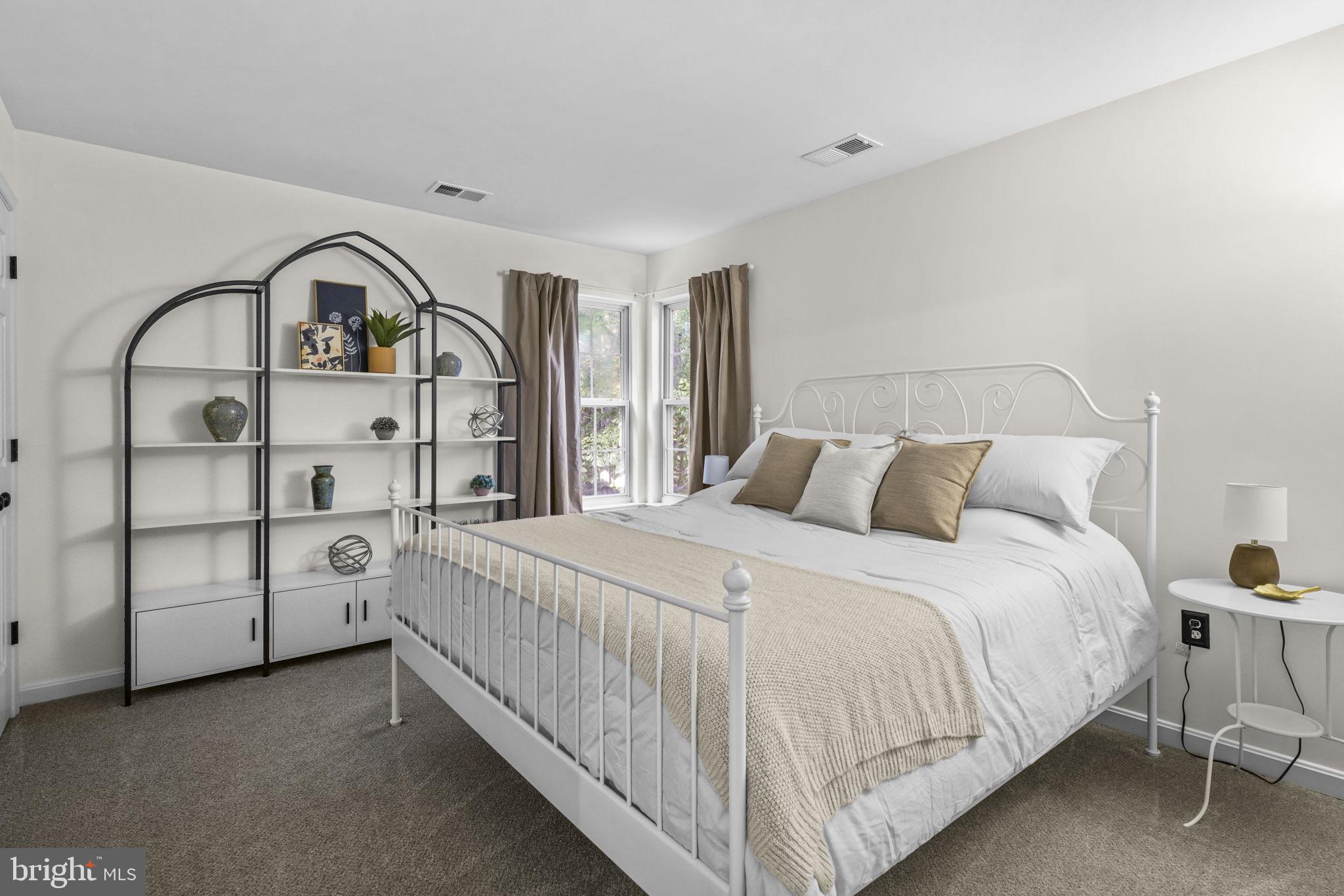 WOODHAVEN - Residential