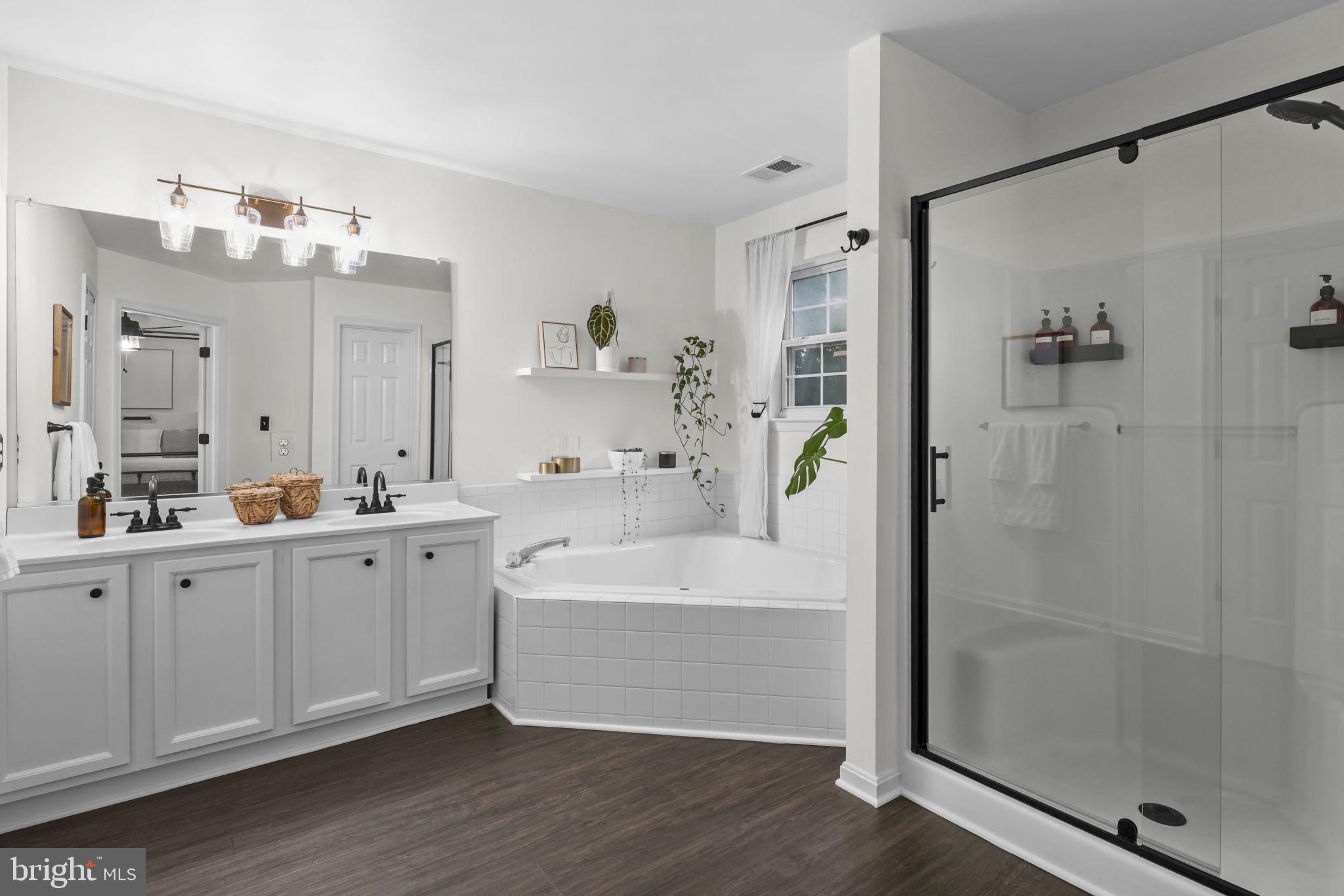 WOODHAVEN - Residential