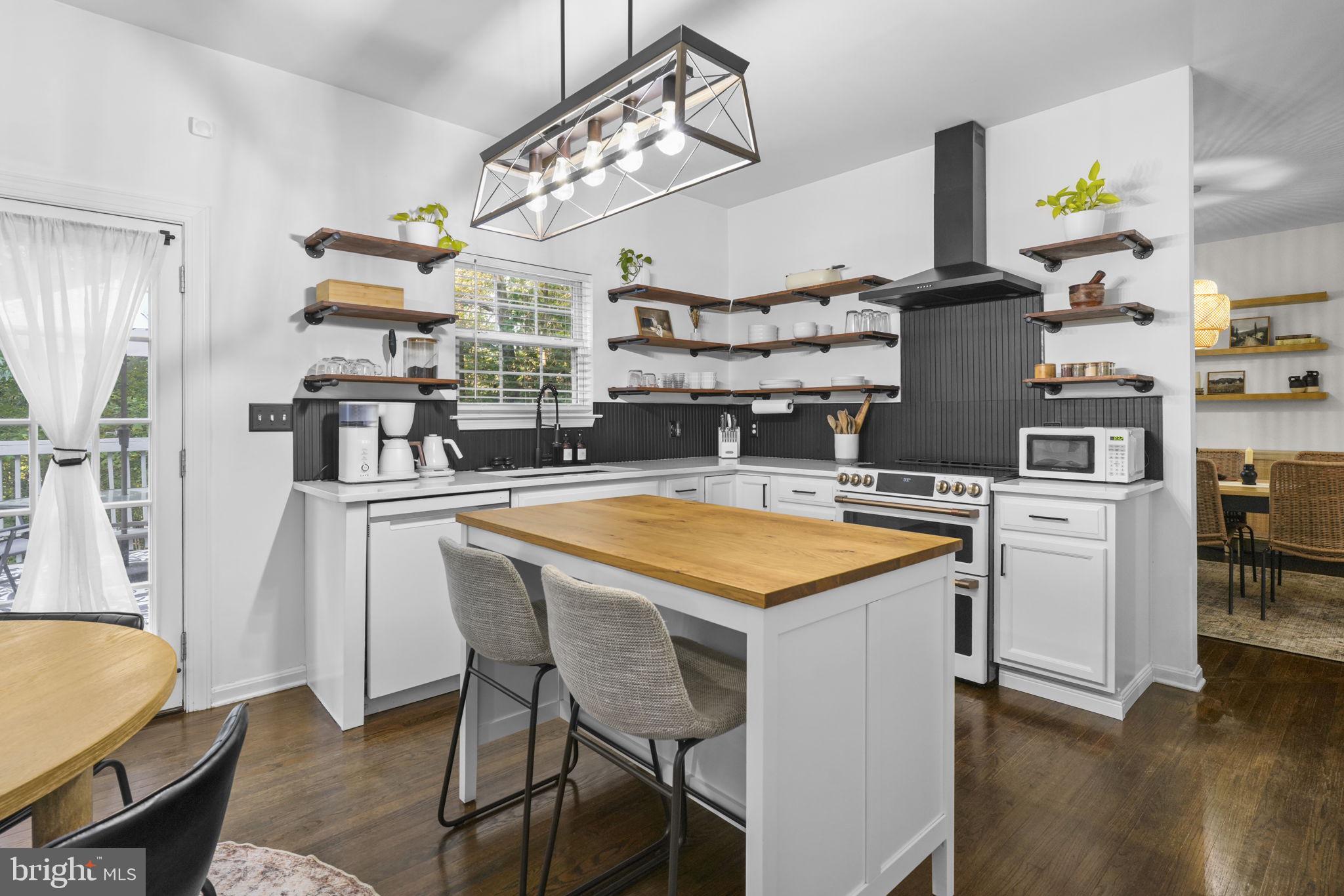 WOODHAVEN - Residential