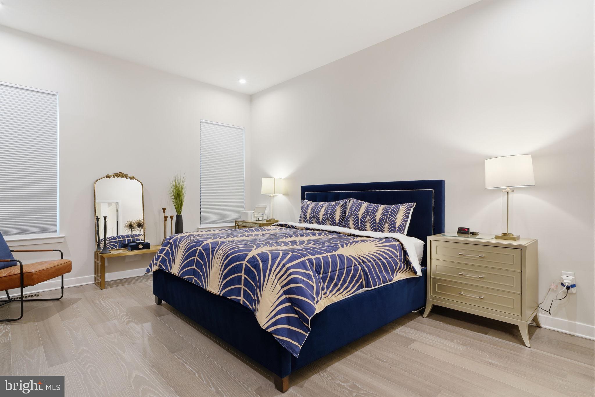 YARDLEY WOODS - Residential