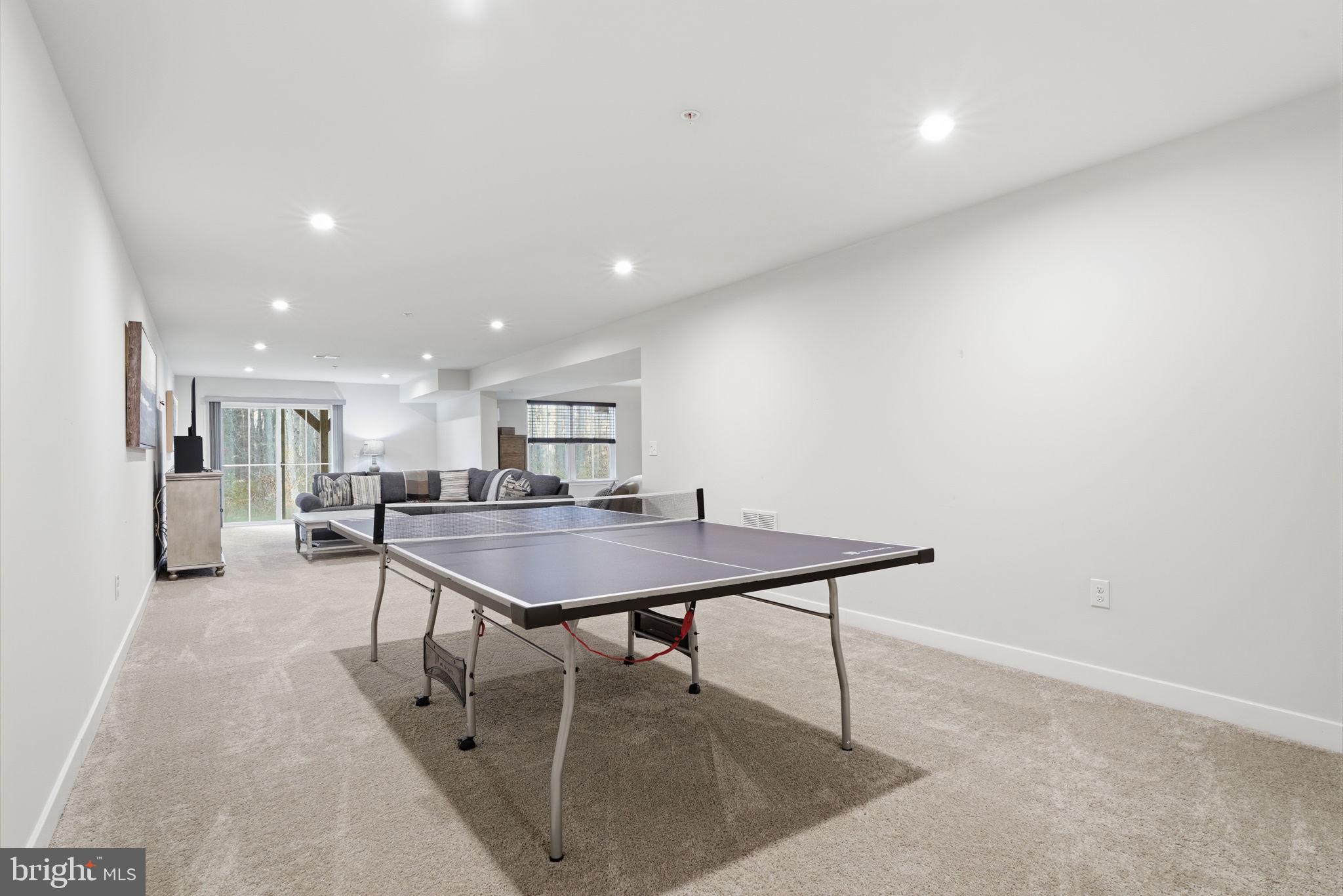 YARDLEY WOODS - Residential