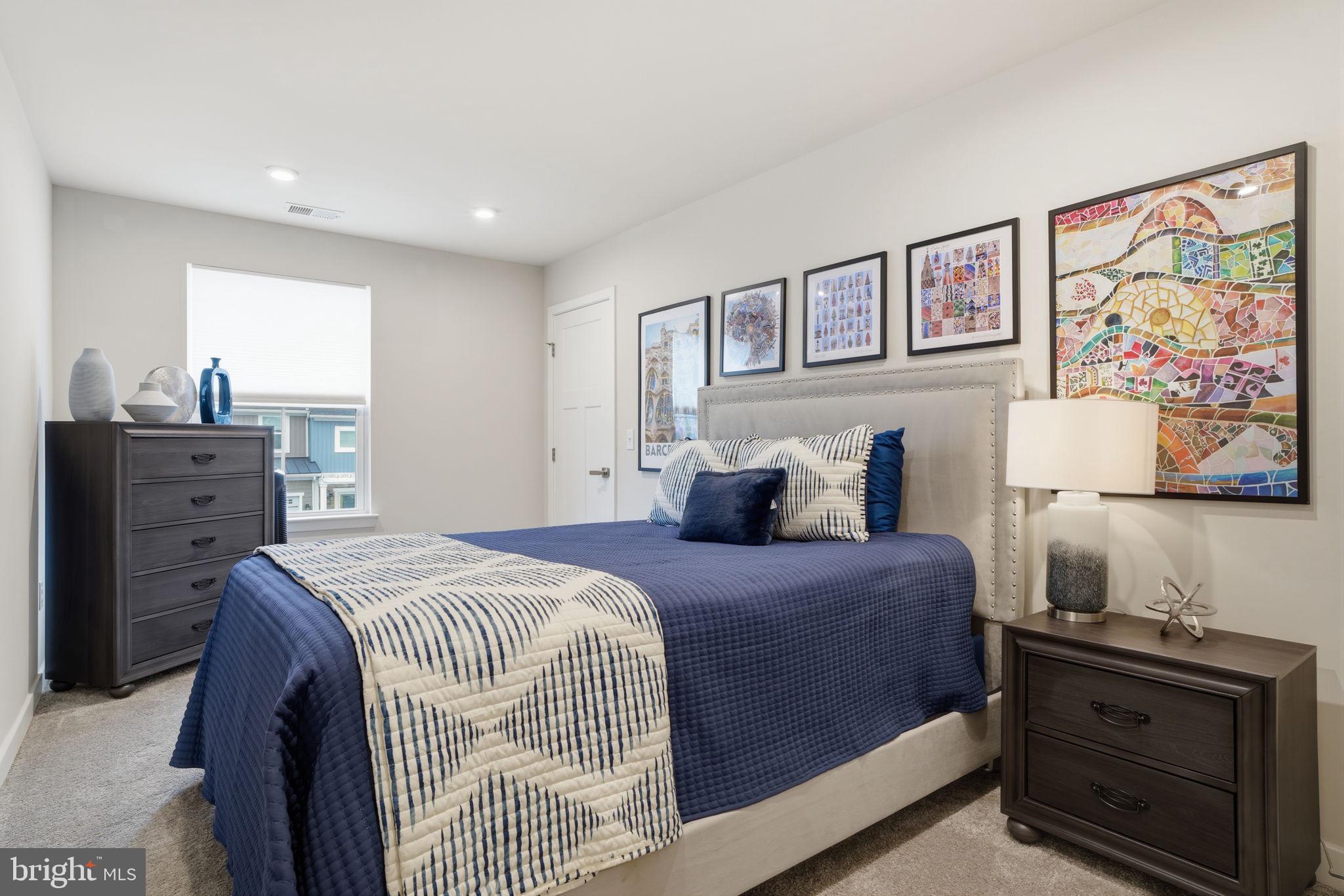 YARDLEY WOODS - Residential