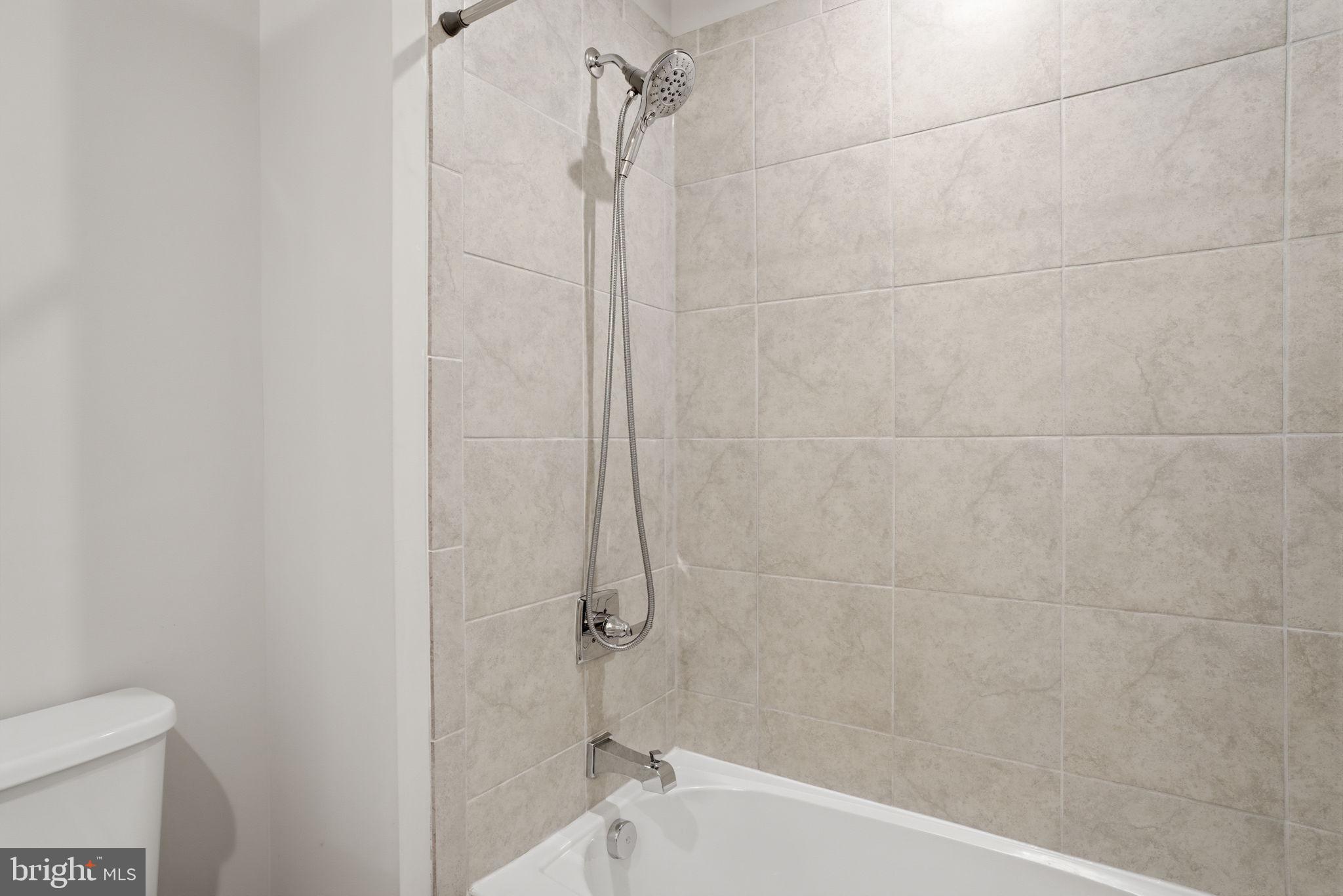 YARDLEY WOODS - Residential