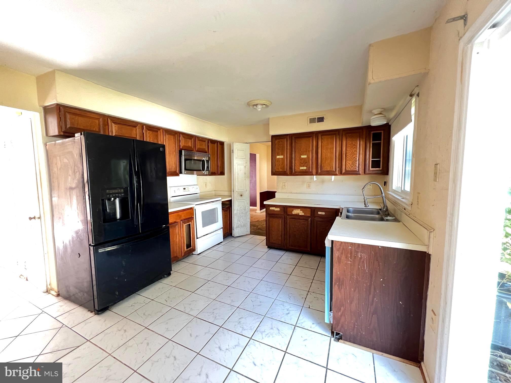 SNOWDENS MILL - Residential