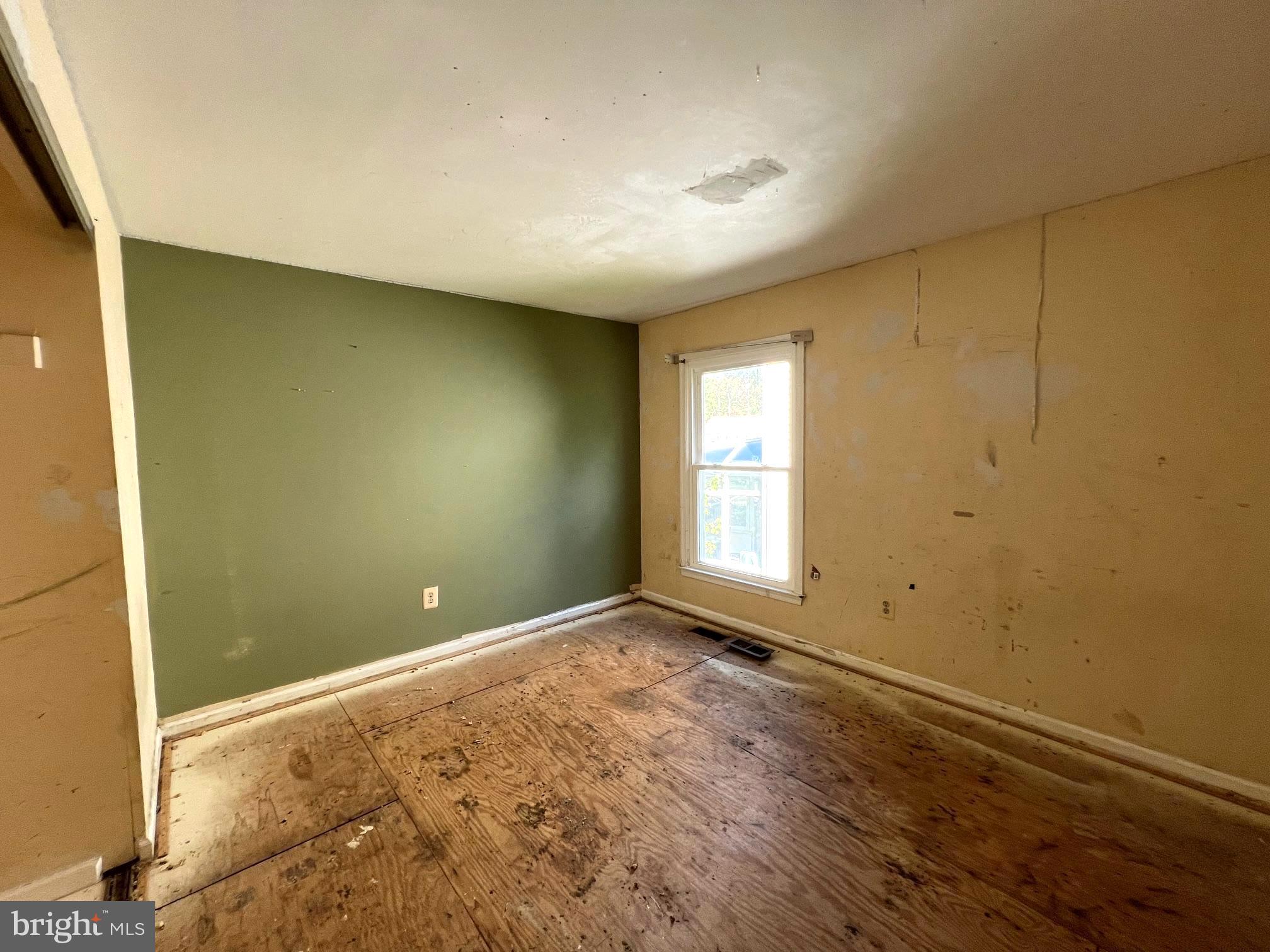 SNOWDENS MILL - Residential