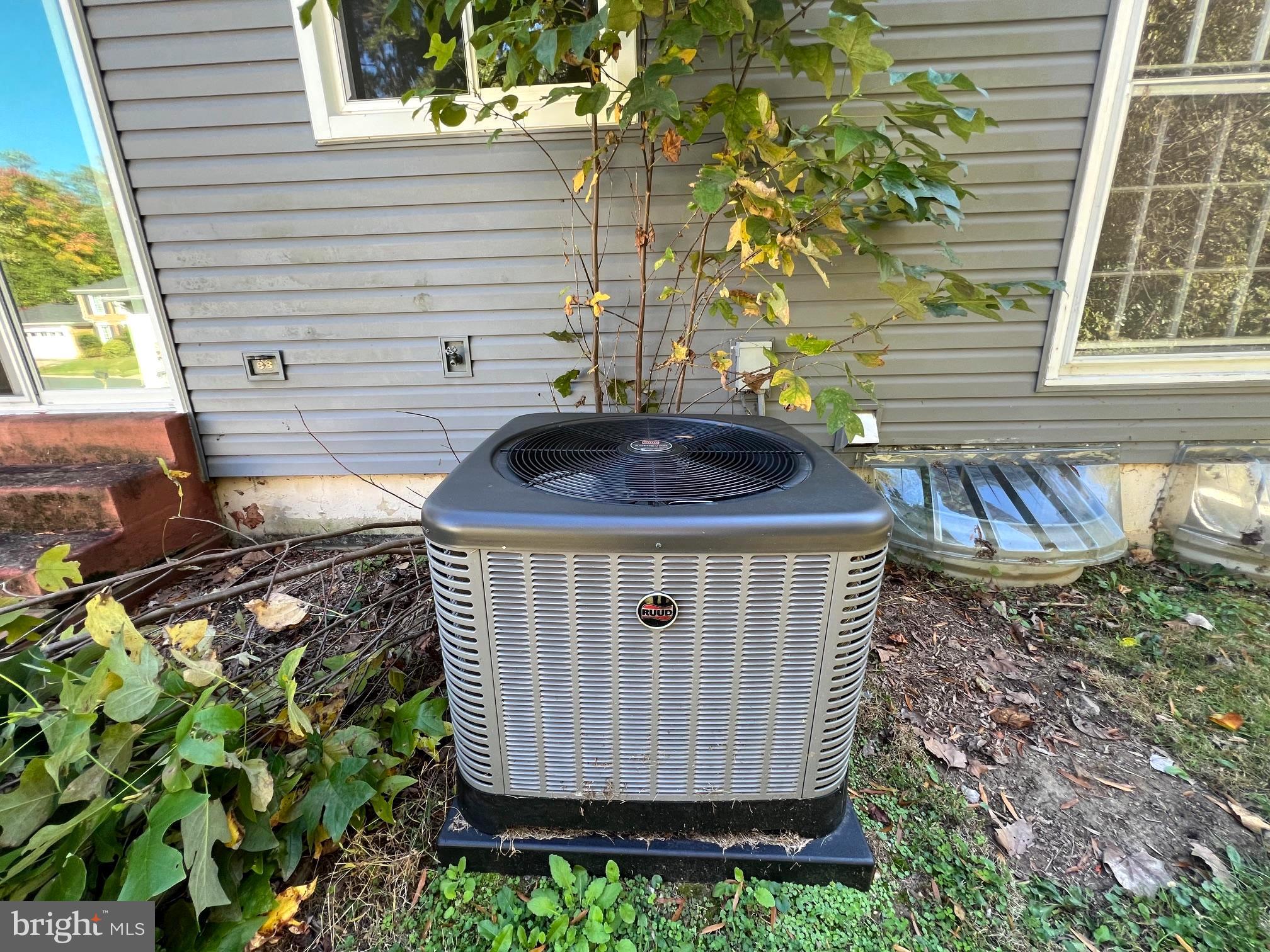 SNOWDENS MILL - Residential