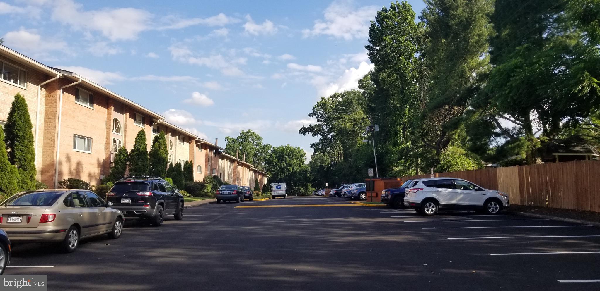 KALMIA LEE - Residential