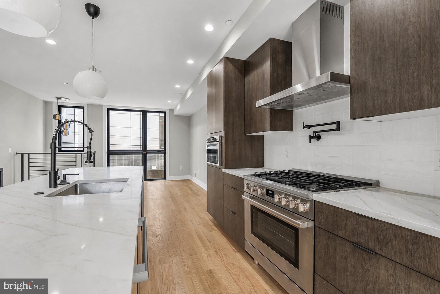 FAIRMOUNT - Residential