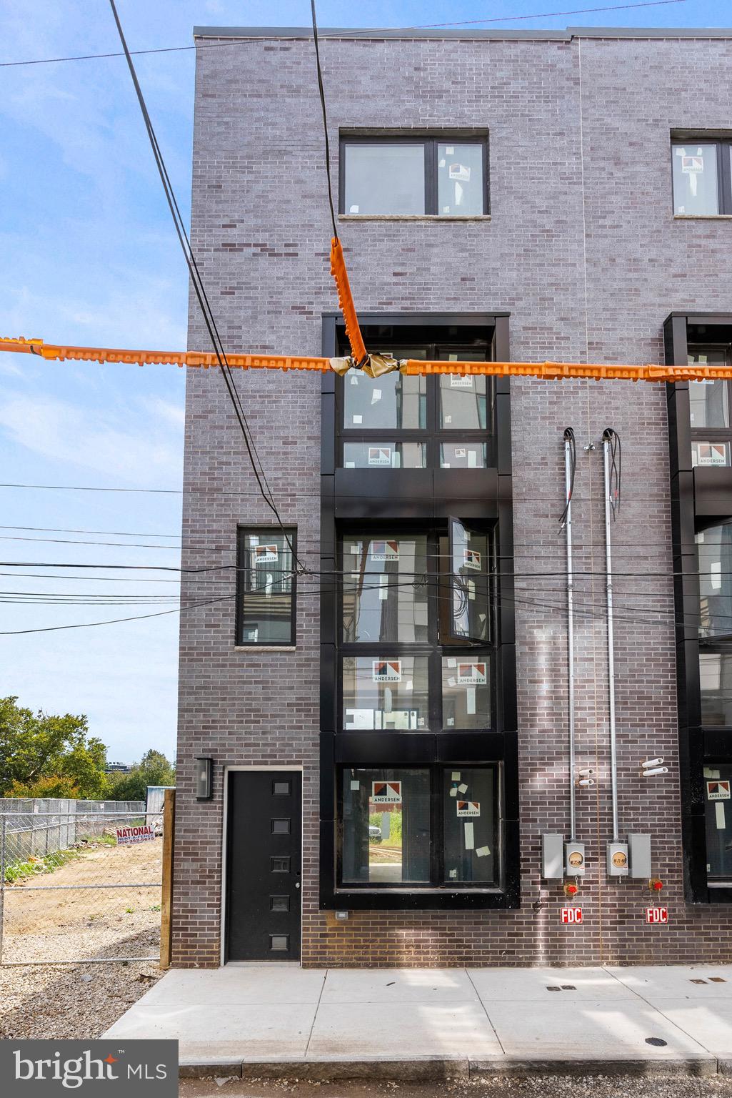 FAIRMOUNT - Residential