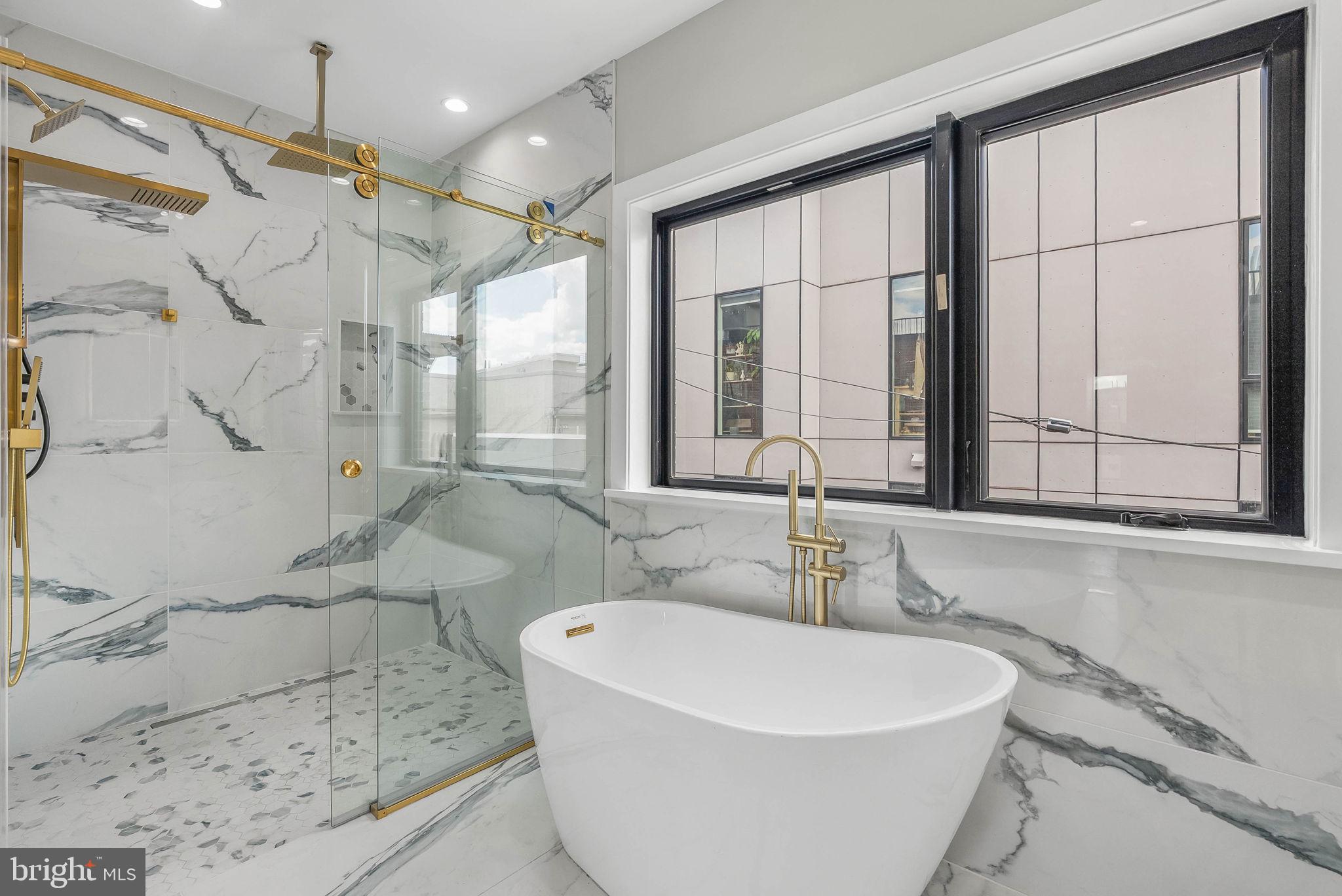 FAIRMOUNT - Residential