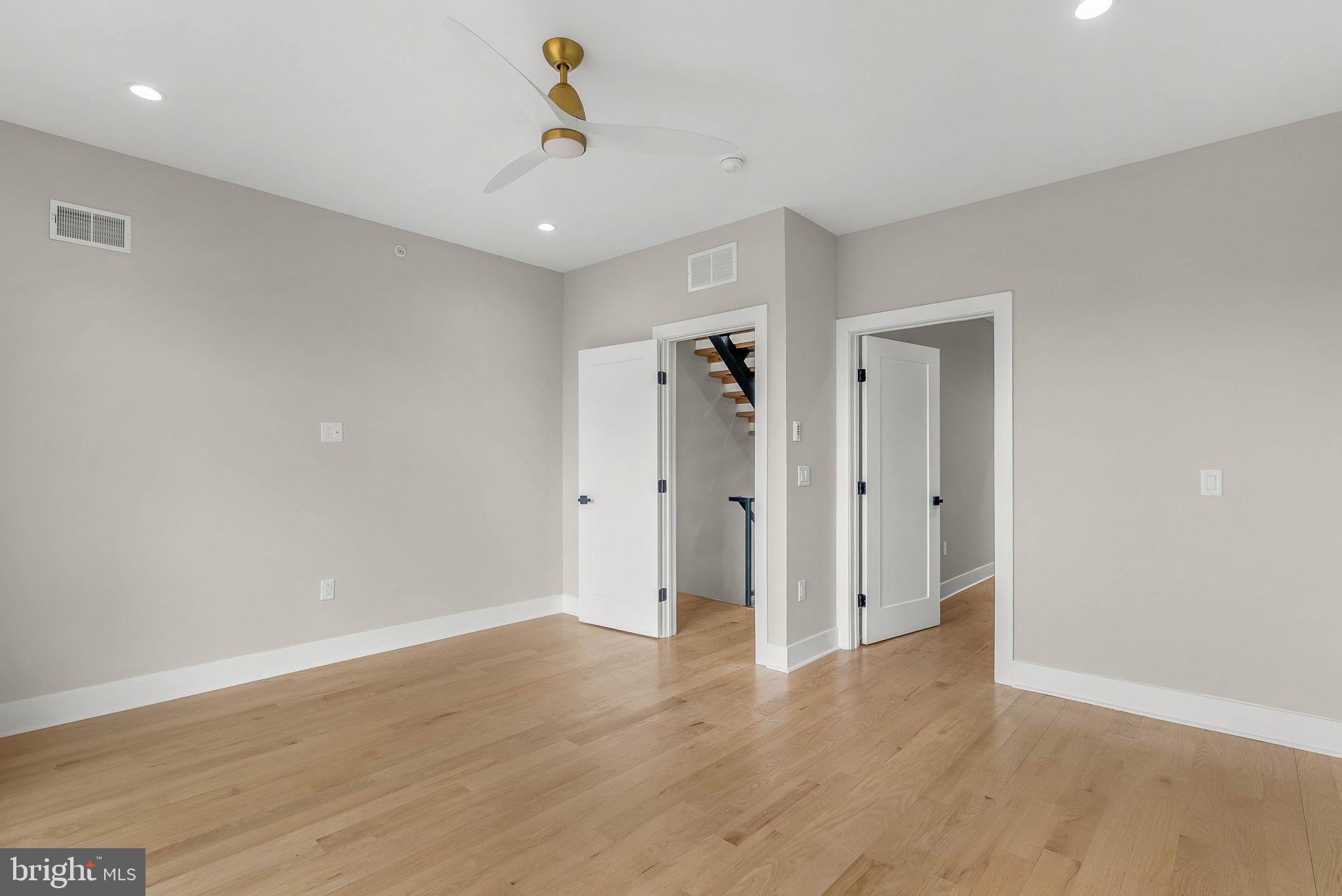 FAIRMOUNT - Residential