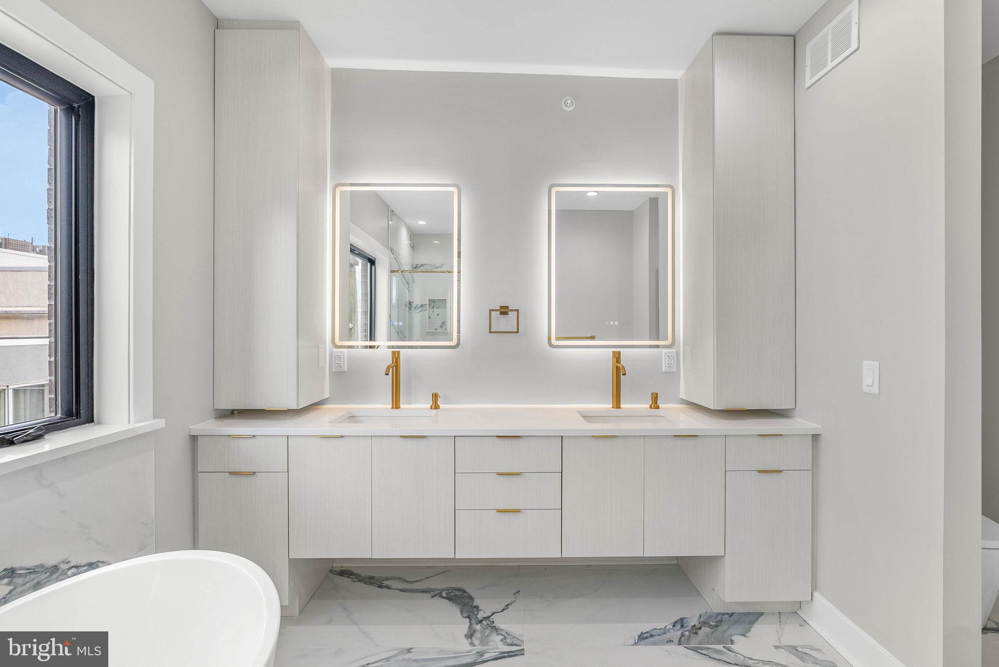 FAIRMOUNT - Residential