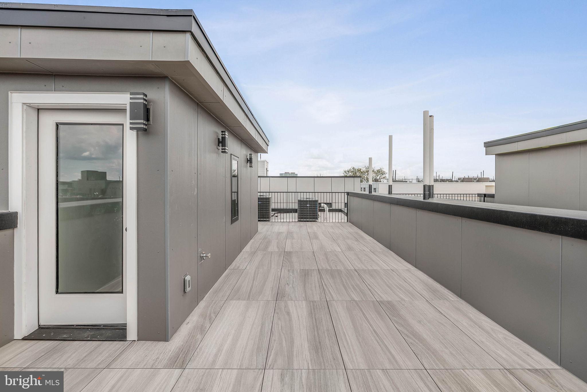 FAIRMOUNT - Residential