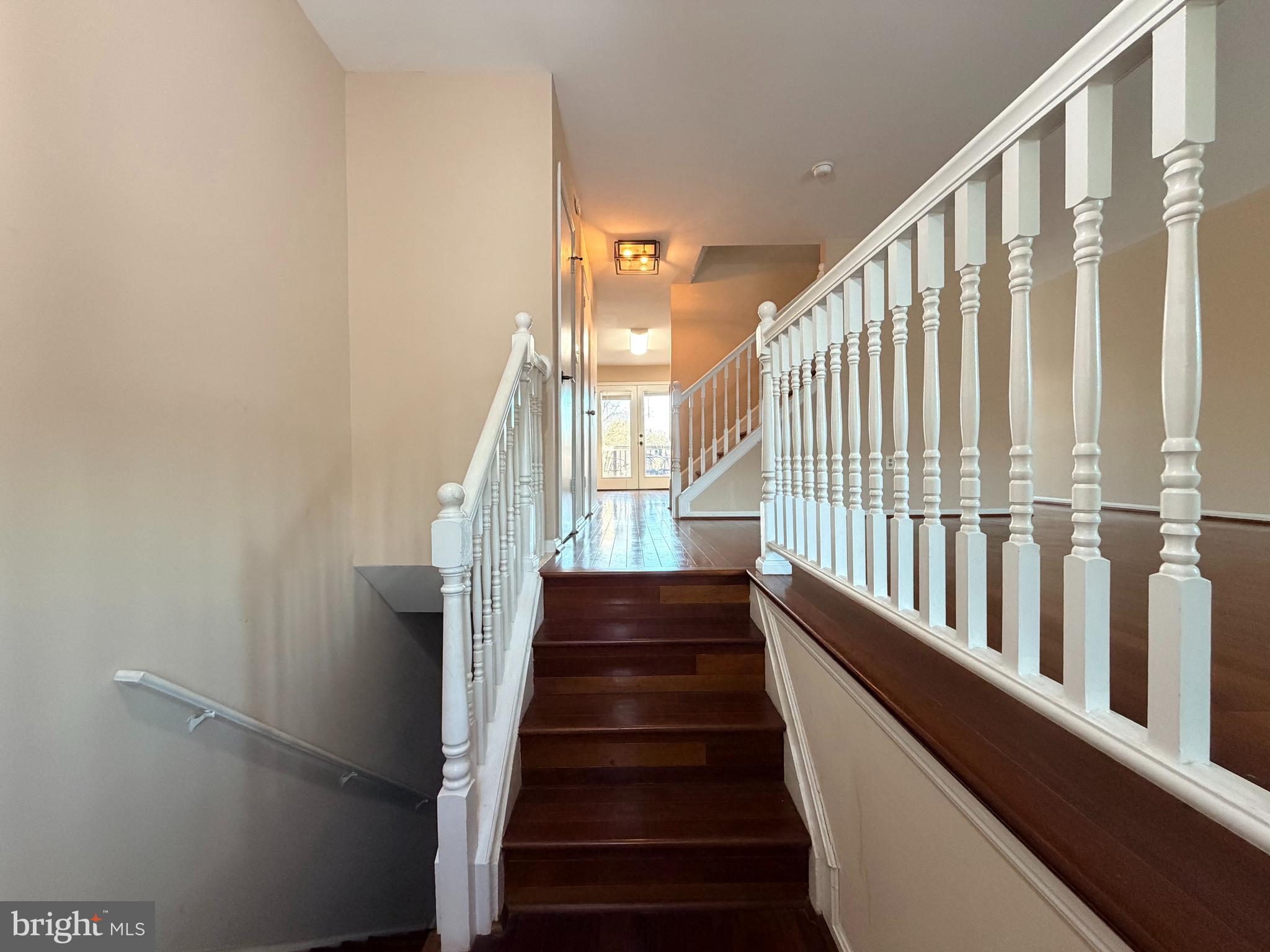 203 AUTUMN FLOWER LANE