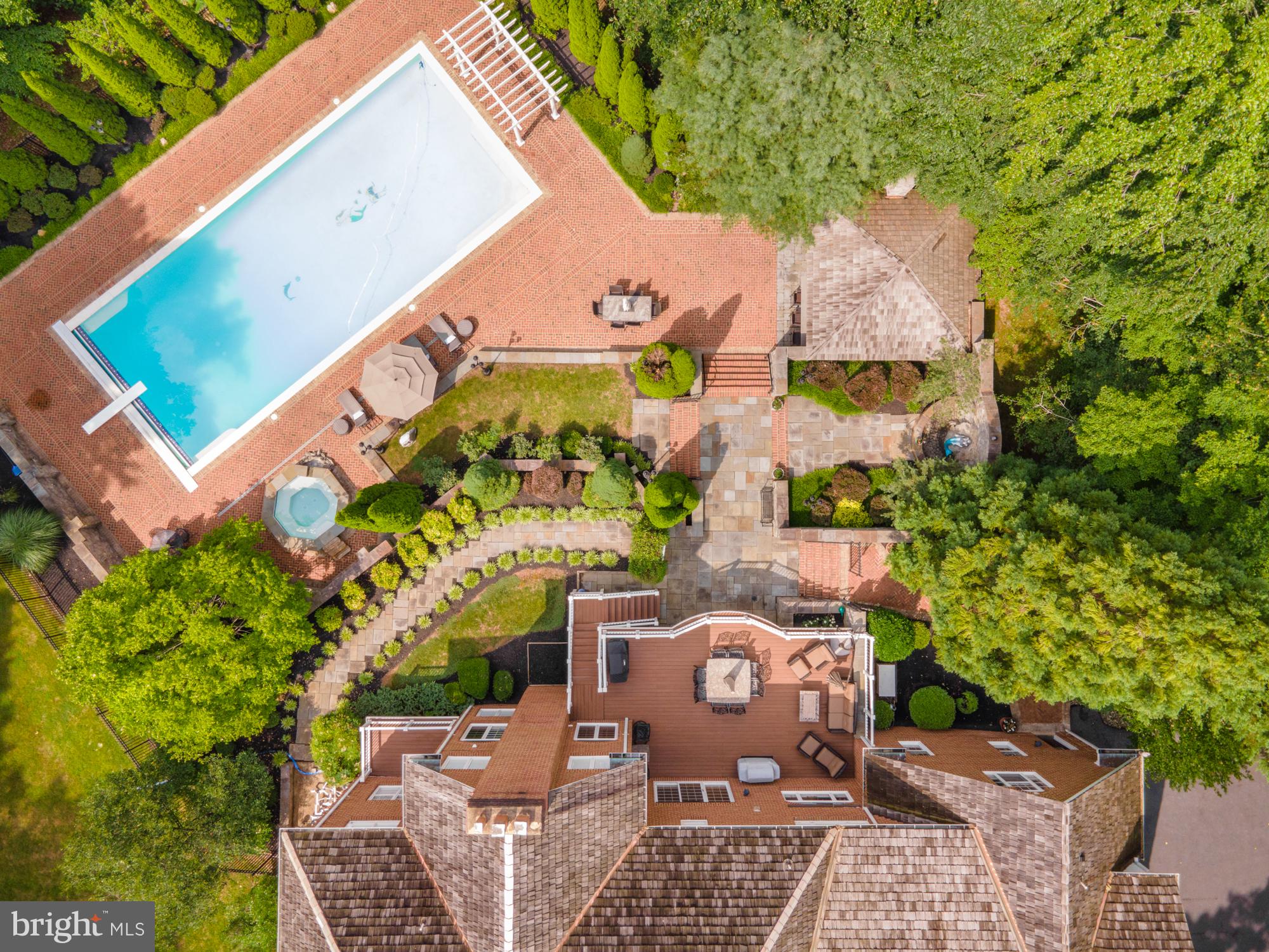 DEVEREUX STATION - Residential