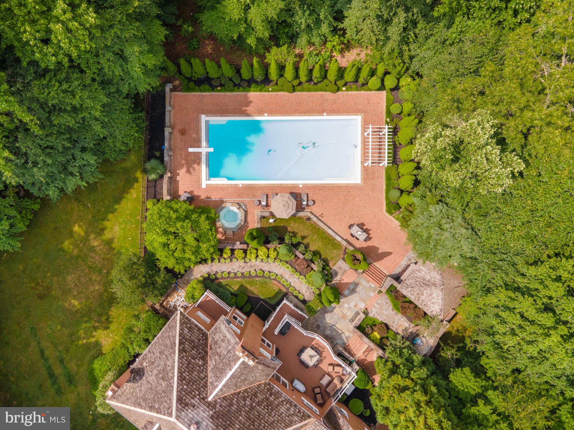 DEVEREUX STATION - Residential