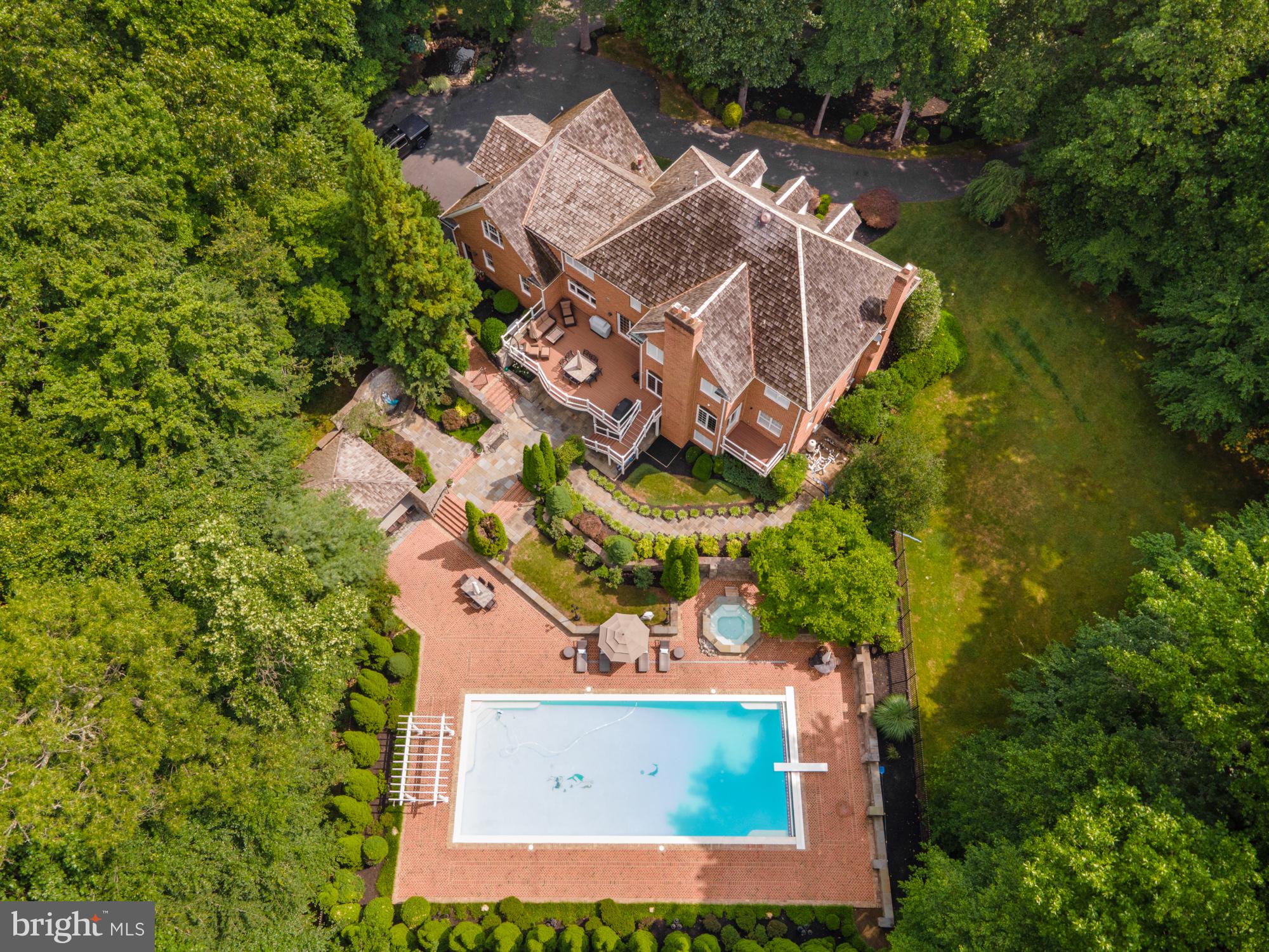 DEVEREUX STATION - Residential