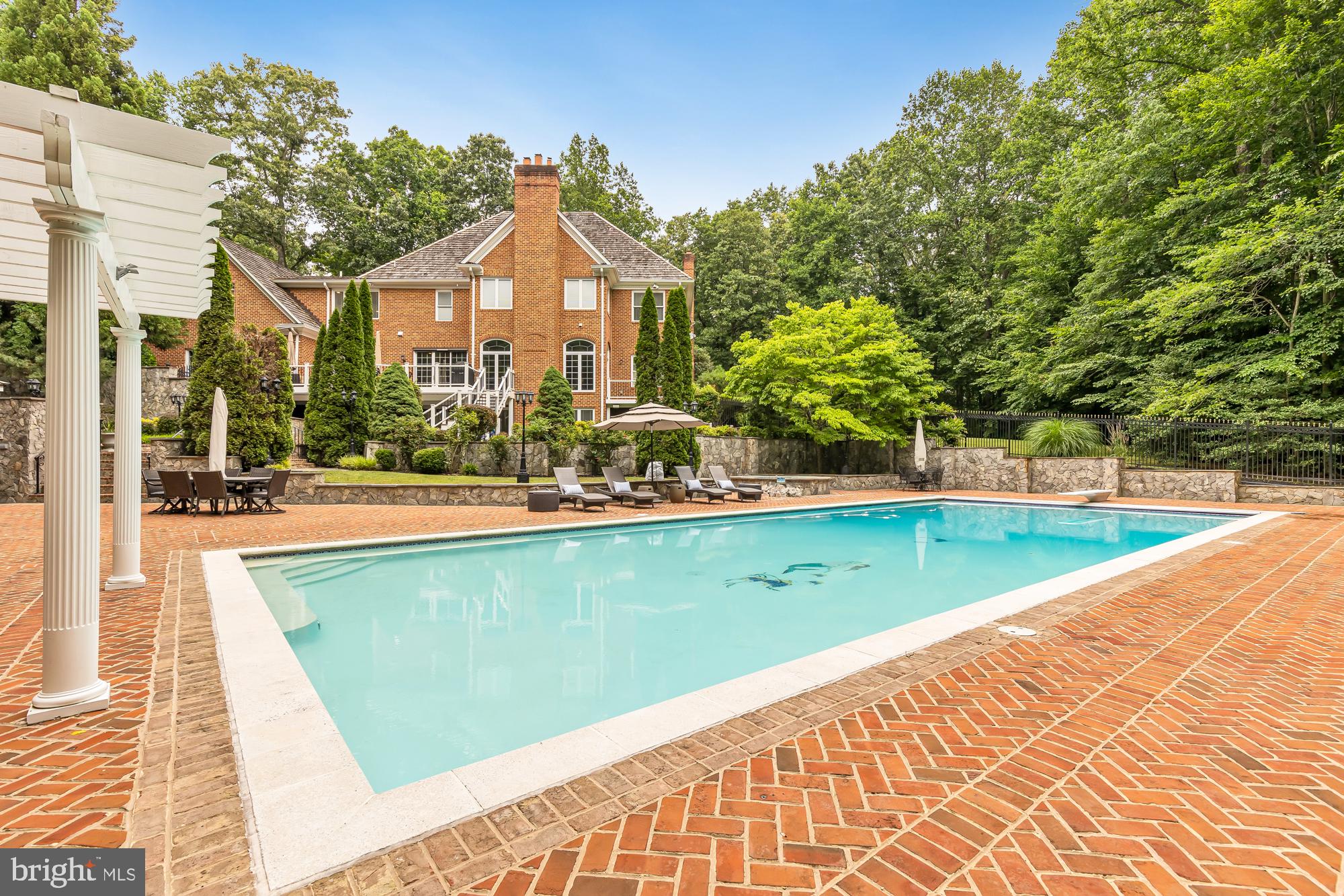 DEVEREUX STATION - Residential