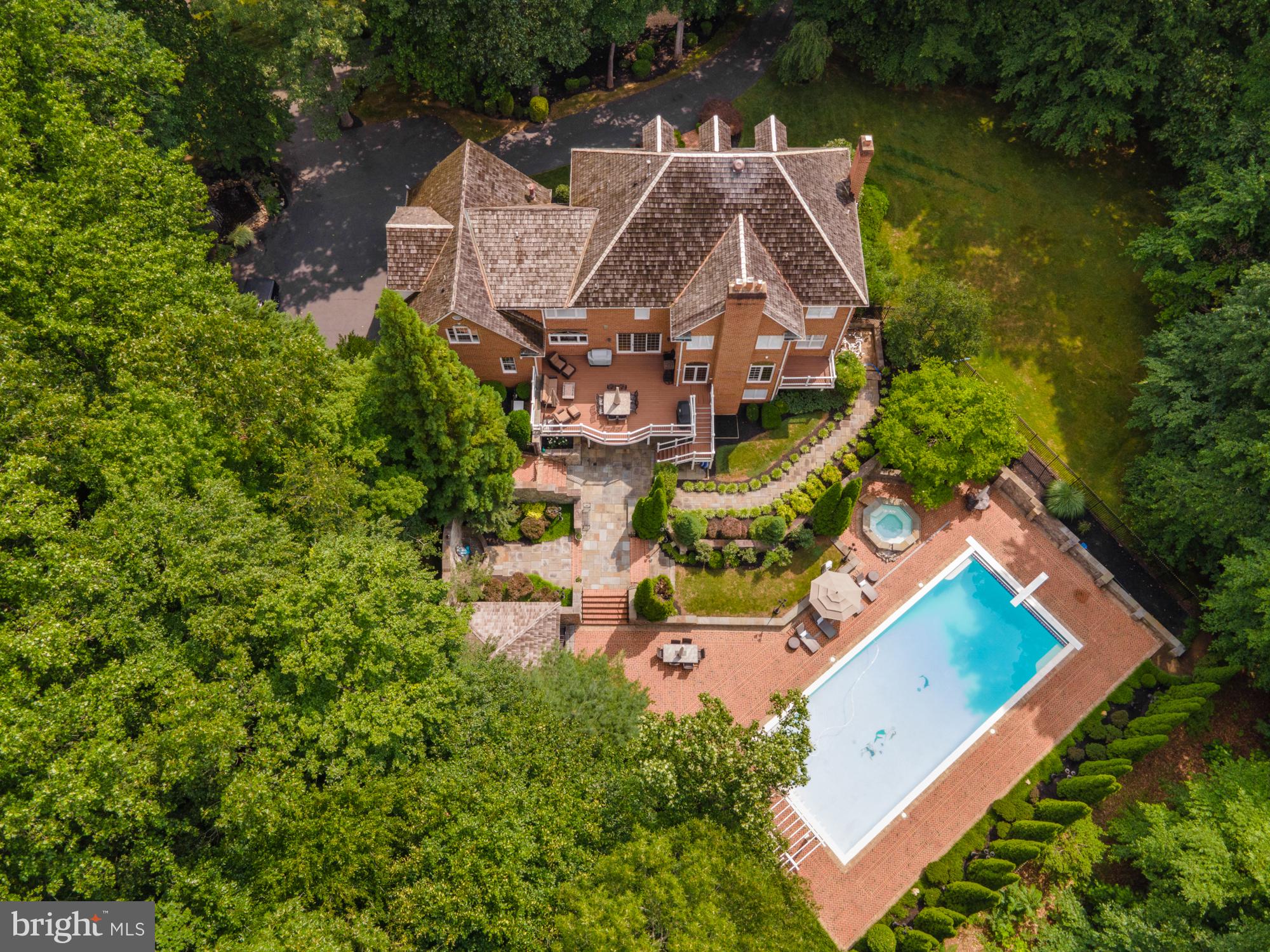 DEVEREUX STATION - Residential