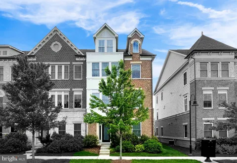 44707 Plympton Square, Ashburn, VA MLS: VALO2115008