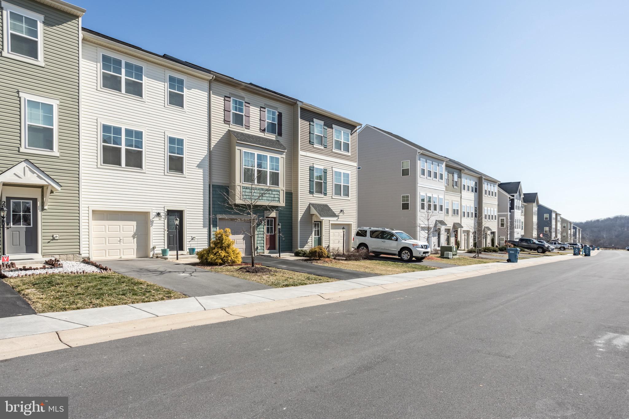 SNOWDEN BRIDGE - Residential Lease