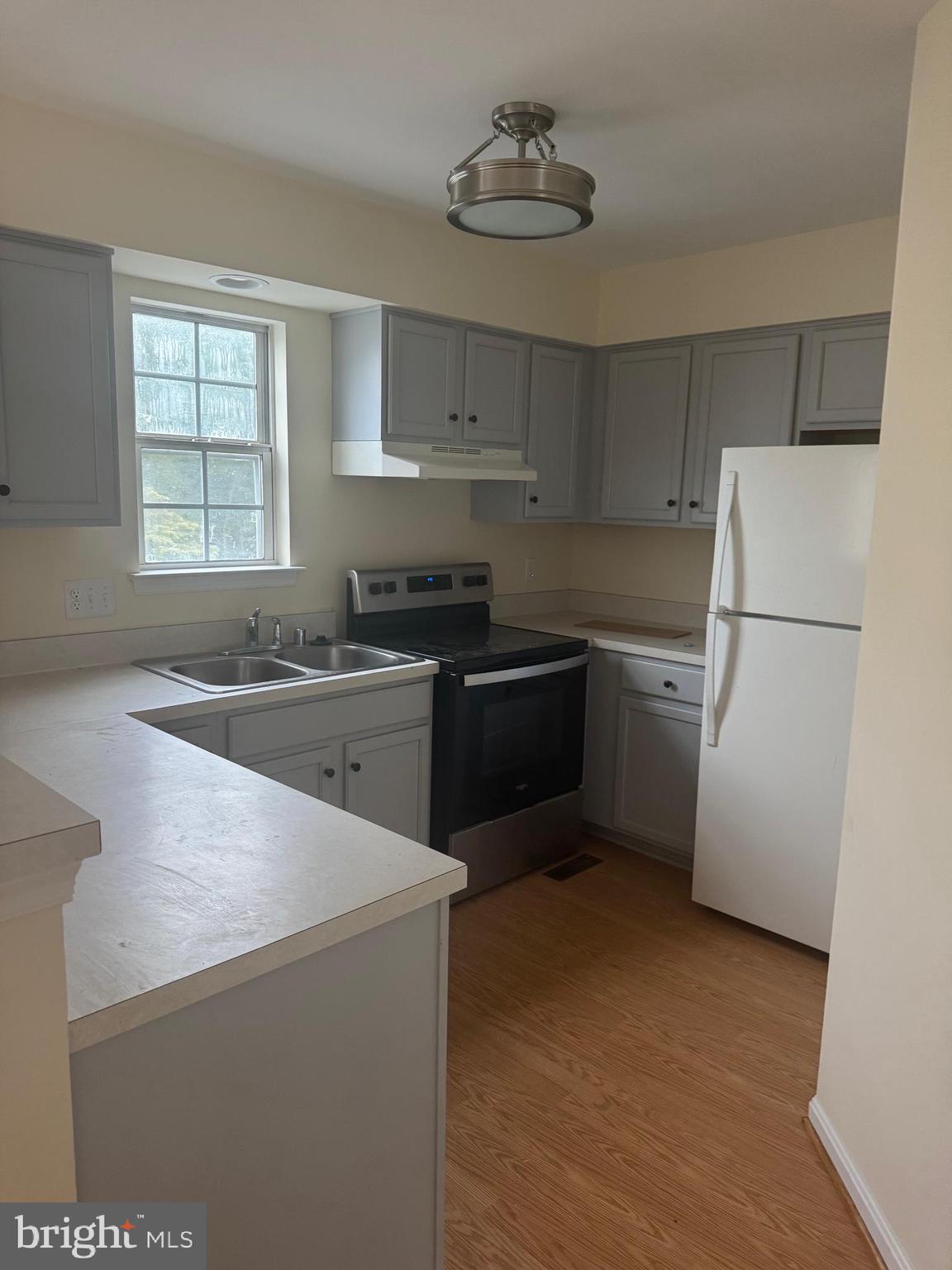 MAIN ST VILLAGE - Residential