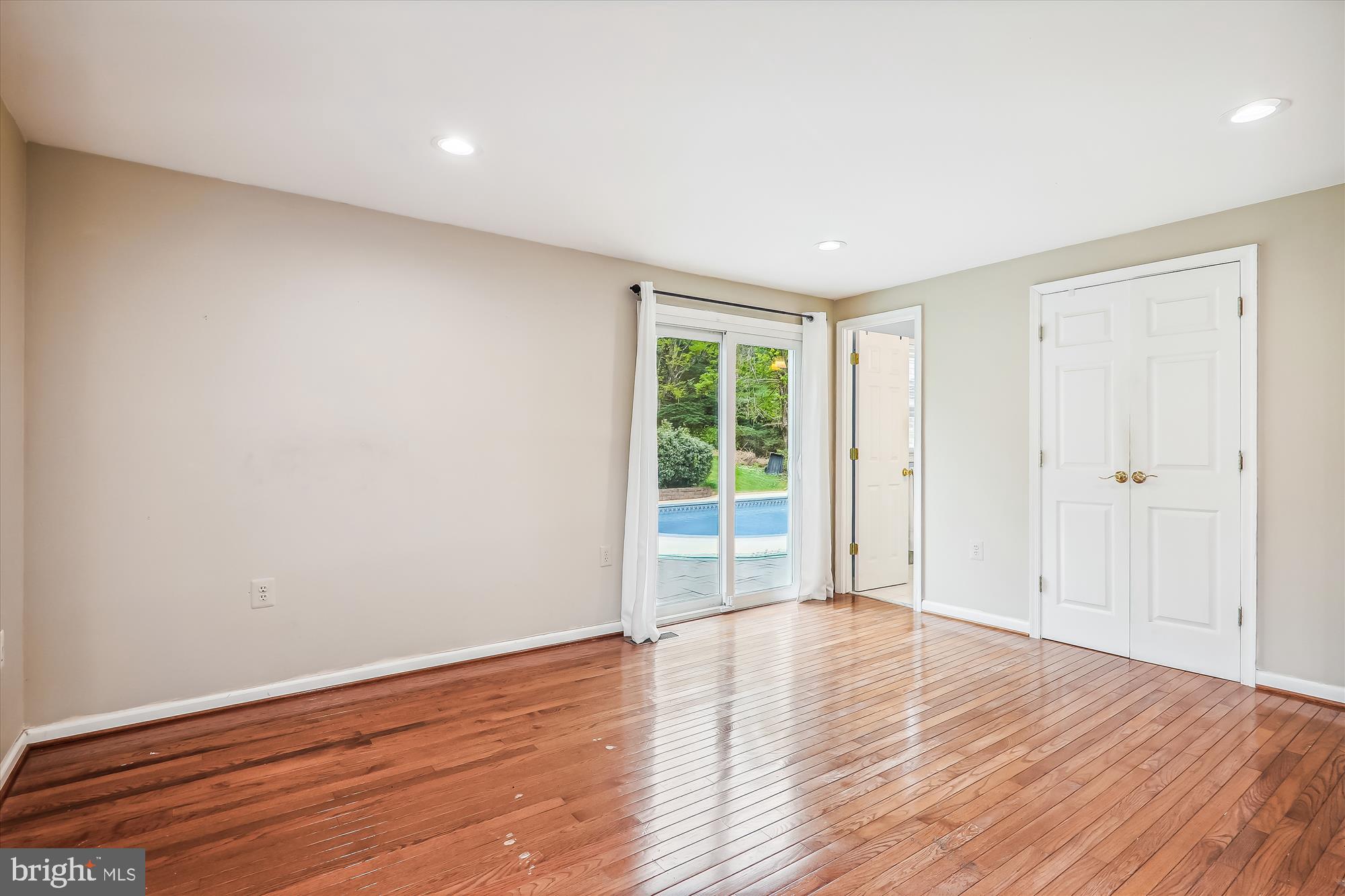 ROLLING GREEN - Residential