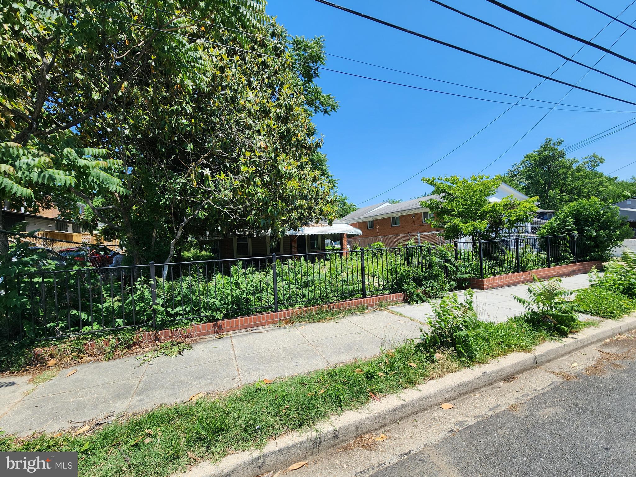 DEANWOOD - Residential