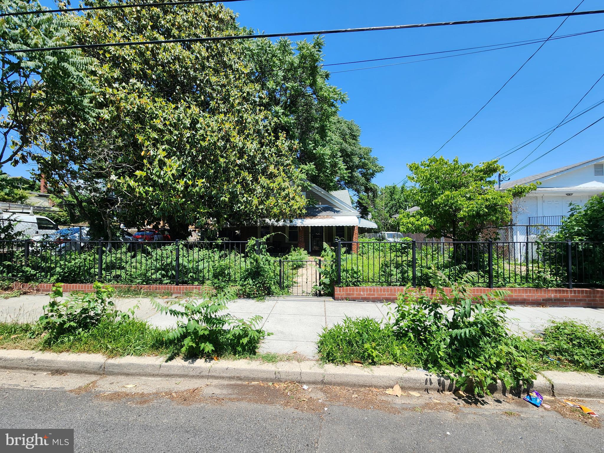 DEANWOOD - Residential