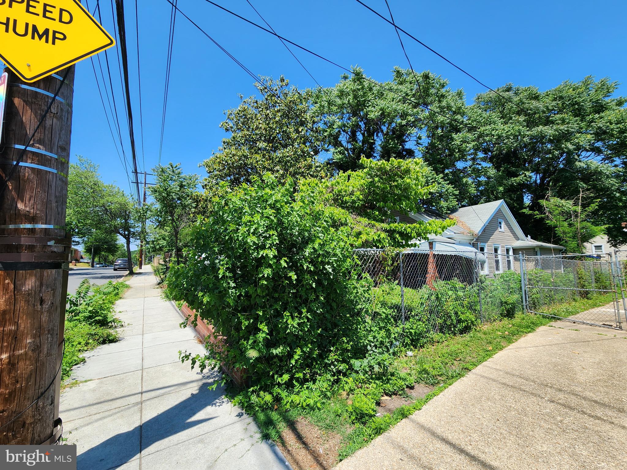DEANWOOD - Residential