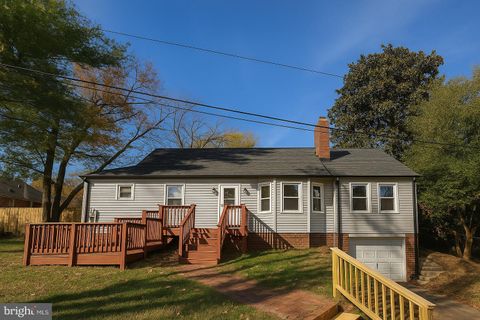 Photo of 805 Langley Drive, SILVER SPRING, MD 20901 (MLS # MDMC2202962)