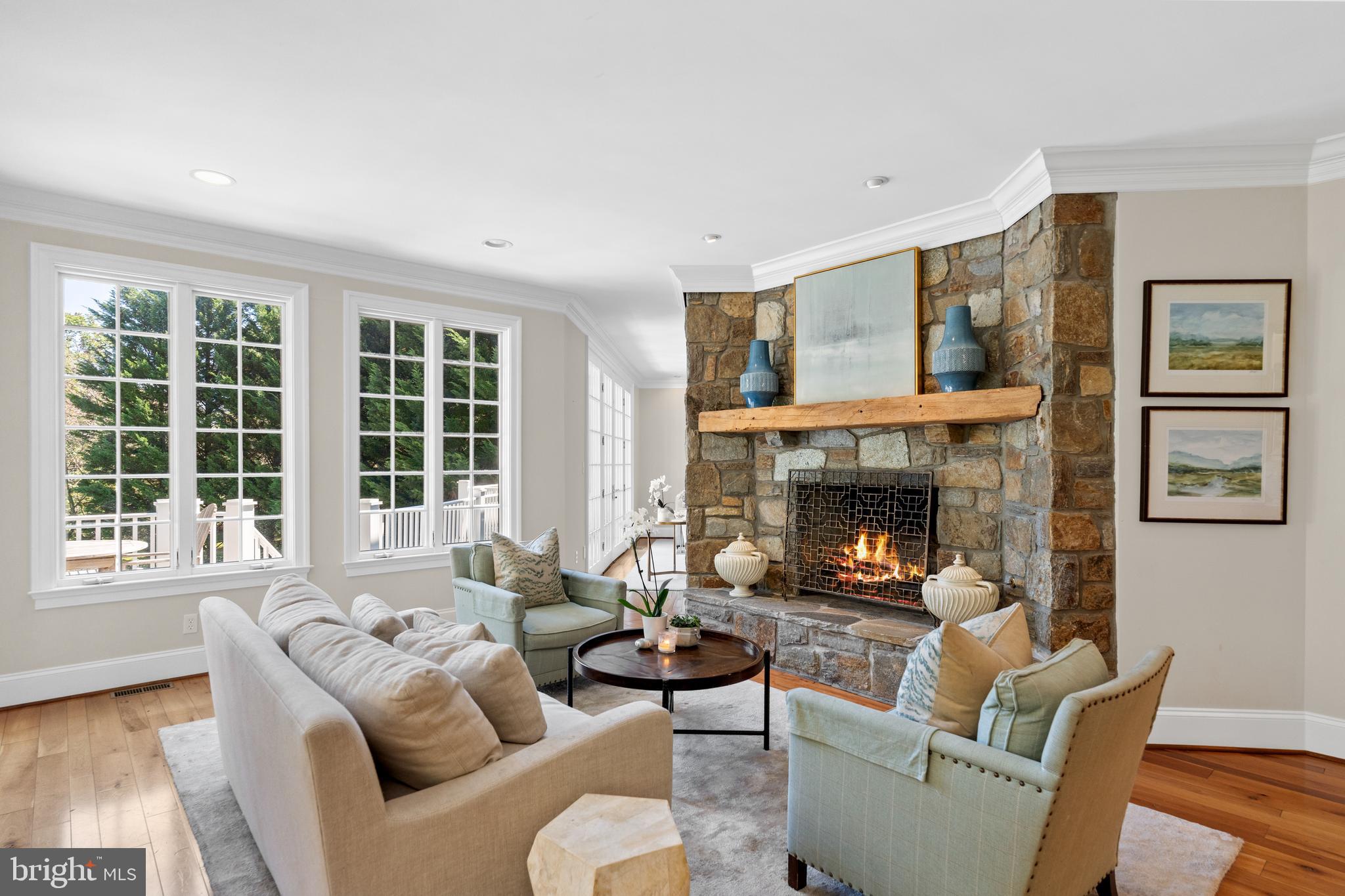 NICHOLSONS MANOR - Residential