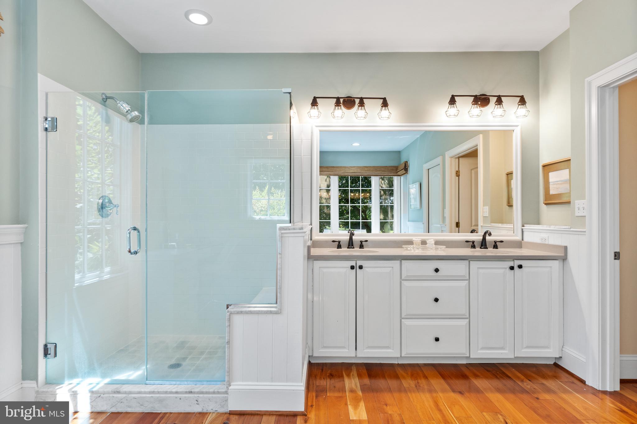 NICHOLSONS MANOR - Residential