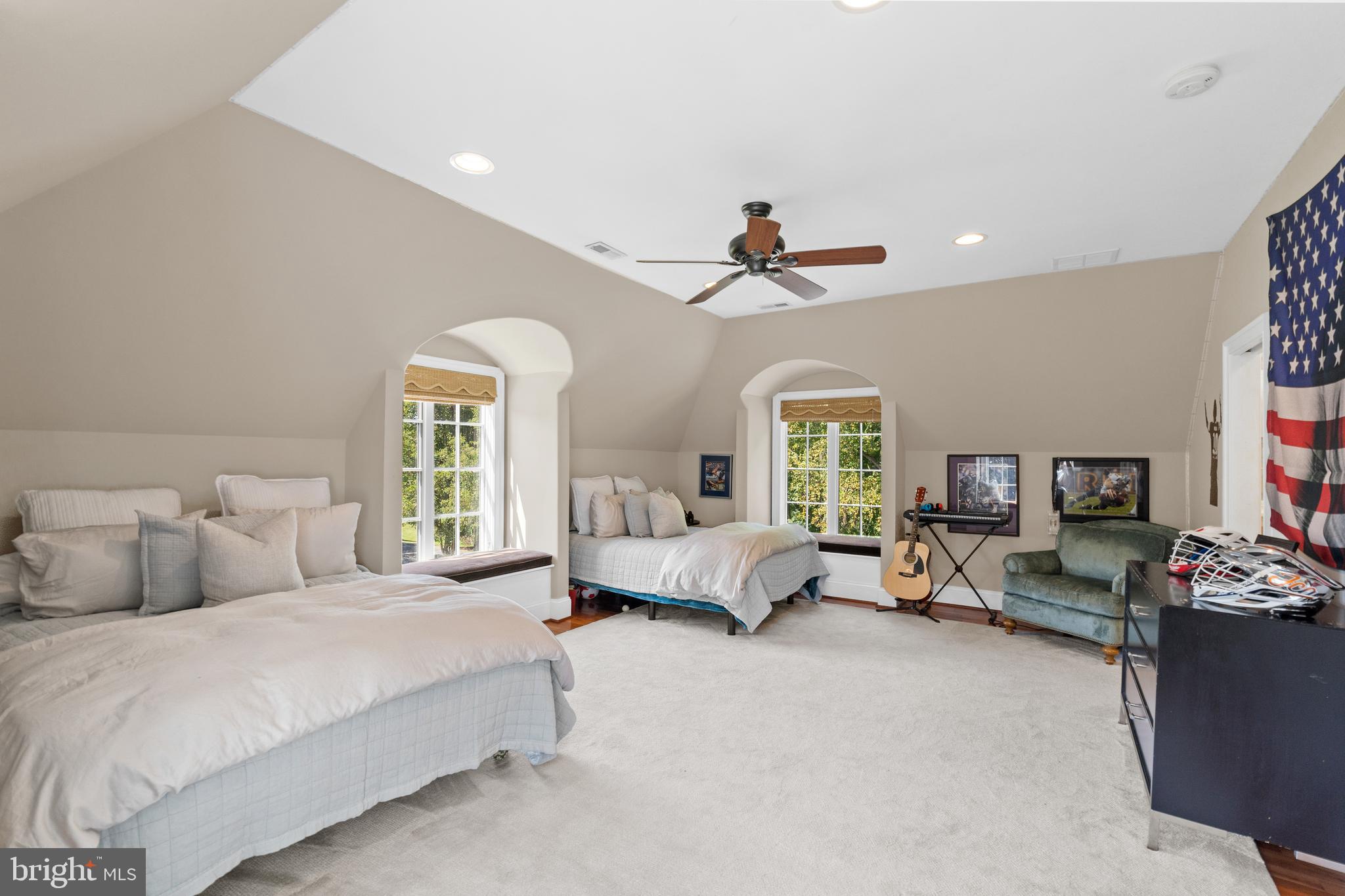 NICHOLSONS MANOR - Residential