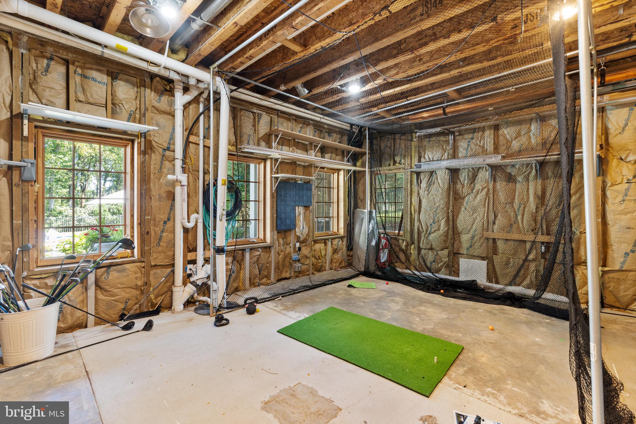 NICHOLSONS MANOR - Residential