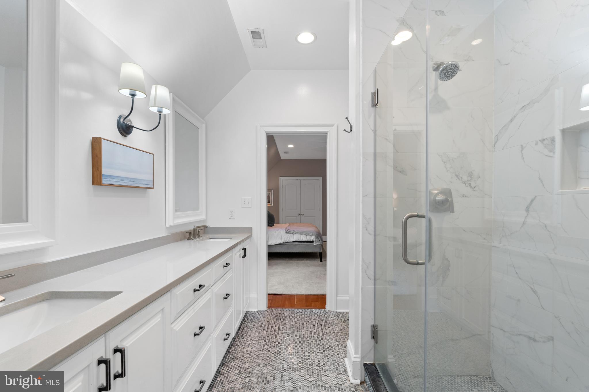 NICHOLSONS MANOR - Residential