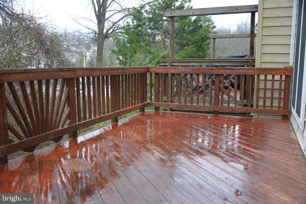 GROVE AT HUNTLEY MEADOWS - Residential Lease