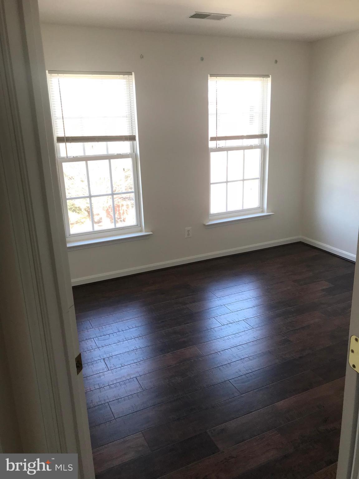 GROVE AT HUNTLEY MEADOWS - Residential Lease