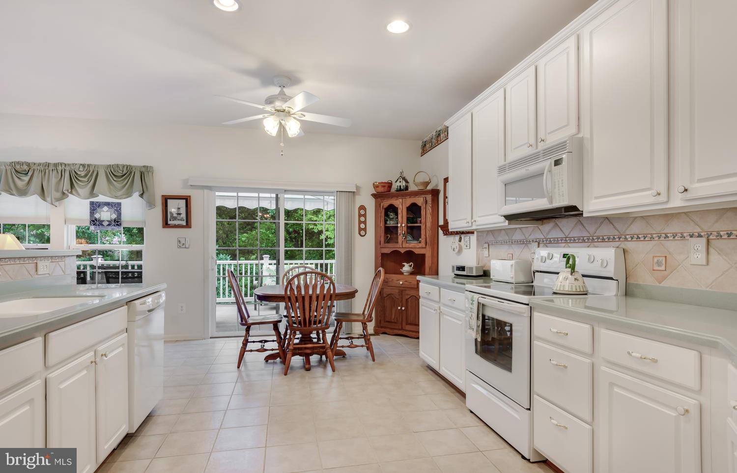 SYMPHONY VILLAGE AT CENTREVILLE - Residential