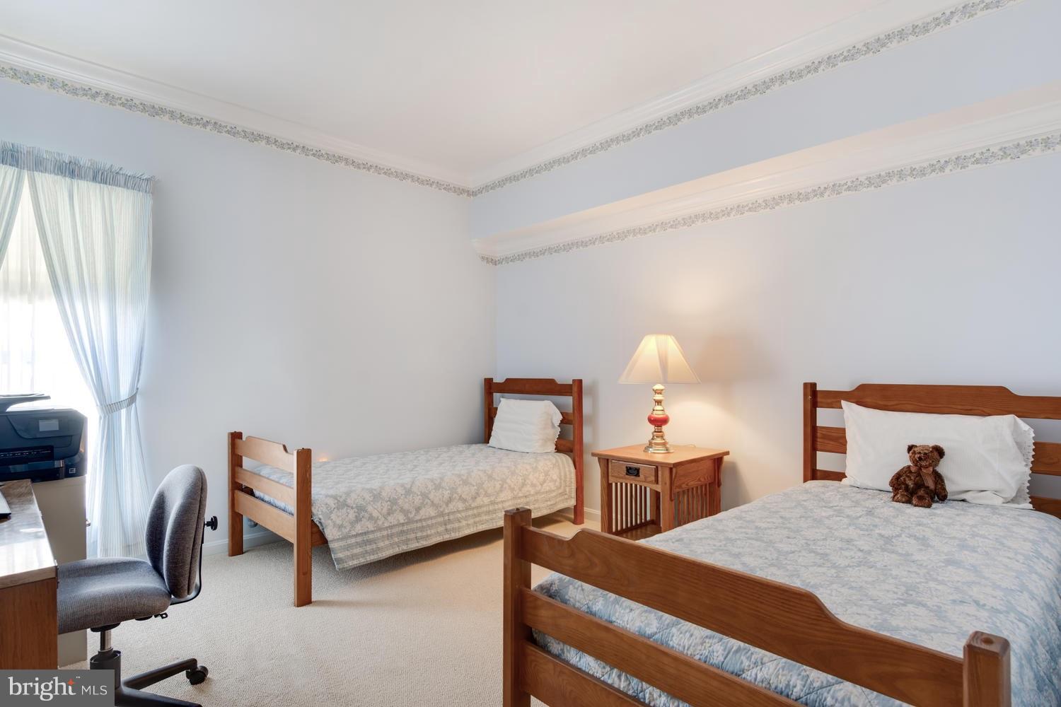 SYMPHONY VILLAGE AT CENTREVILLE - Residential