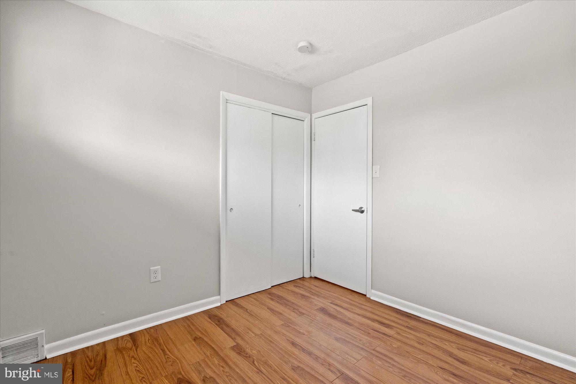 ROSE HILL FARMS - Residential