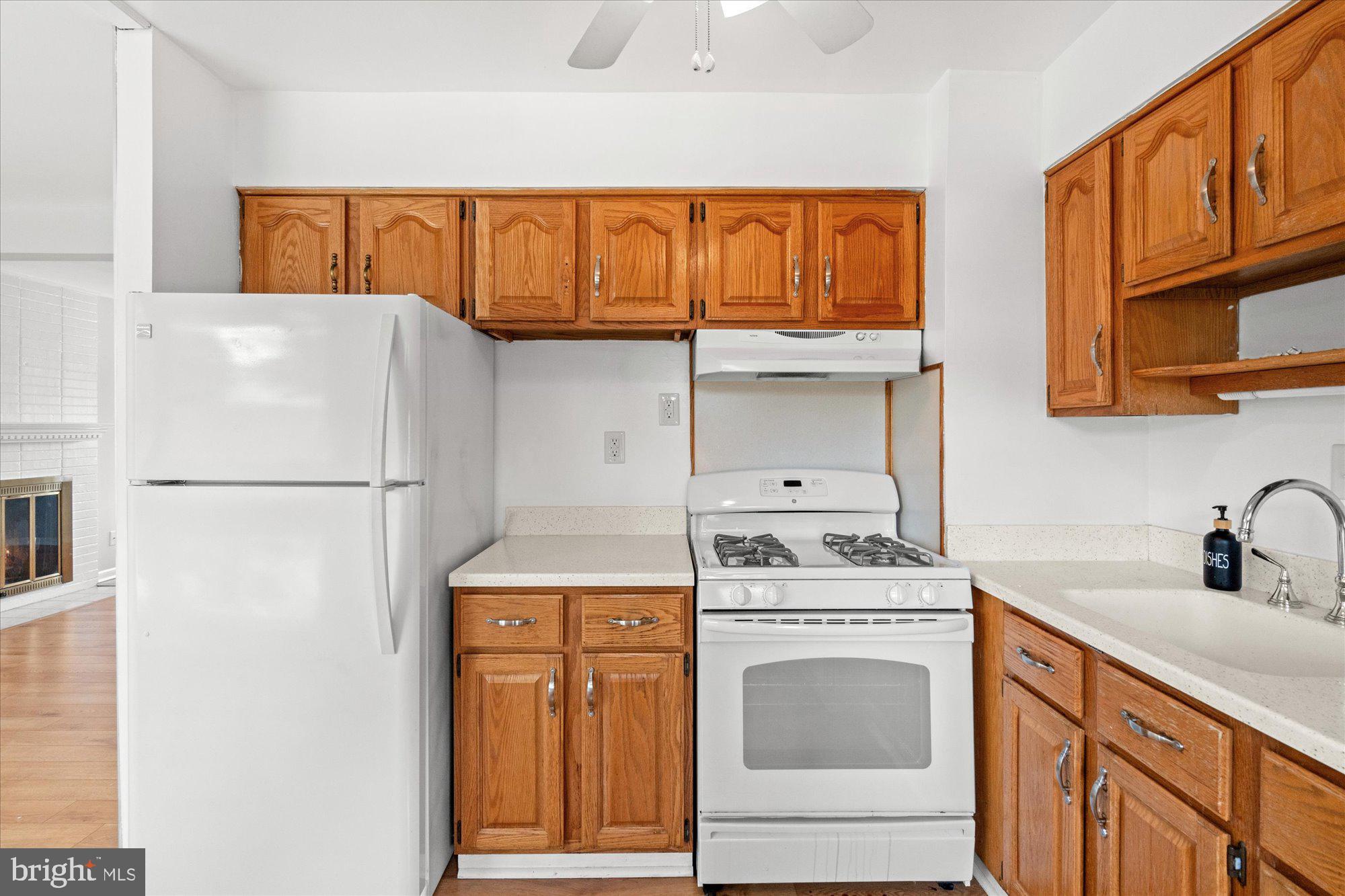 ROSE HILL FARMS - Residential