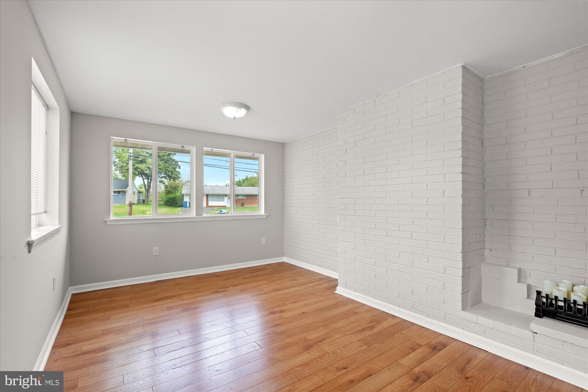 ROSE HILL FARMS - Residential