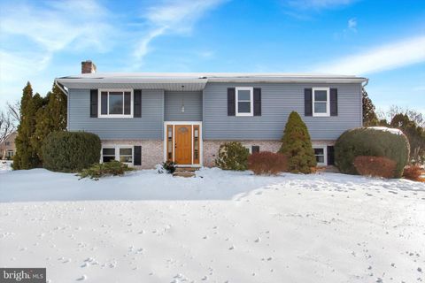 Photo of 2975 Cypress Road S, DOVER, PA 17315 (MLS # PAYK2097266)