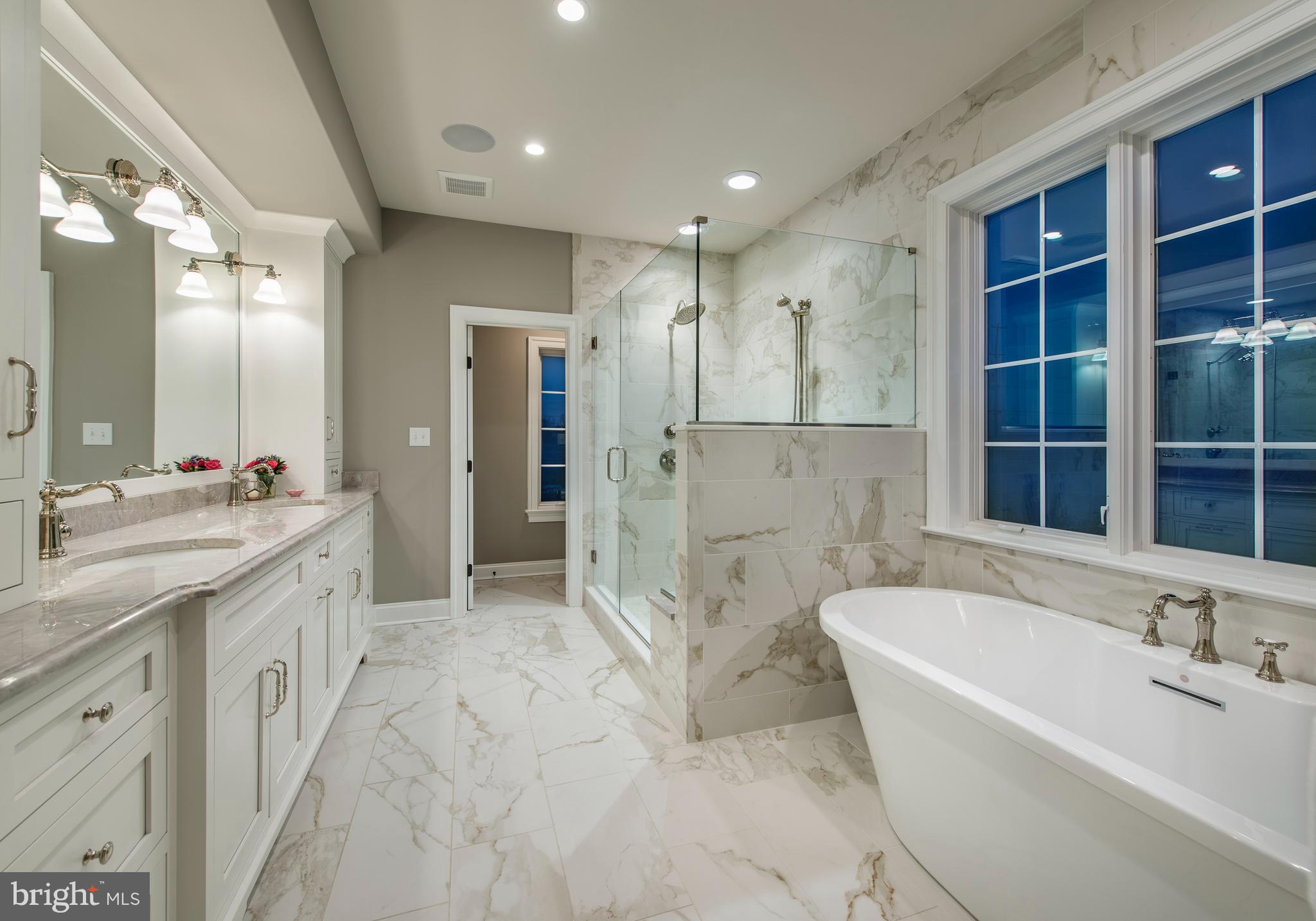 ESTATES AT HOWELL RIDGE - Residential